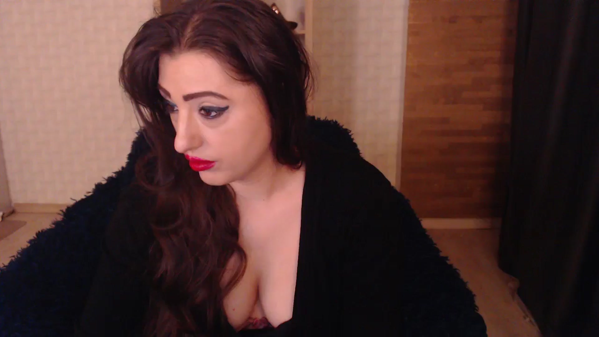Gallery image thumbnail from HotRebbecca's myfreecams stream on, 10/01/2025, 19:40 image 17 of 20