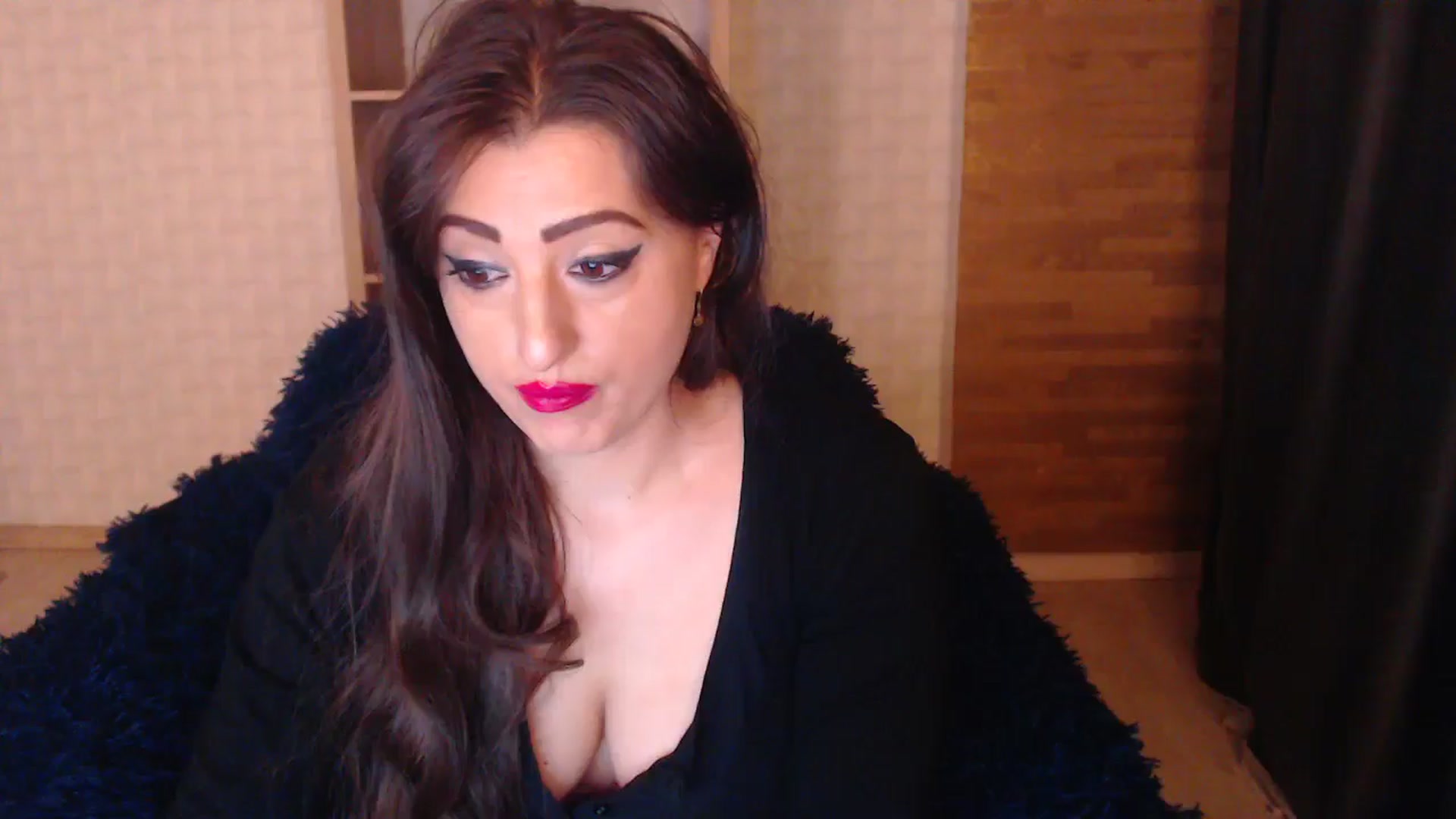 Gallery image thumbnail from HotRebbecca's myfreecams stream on, 10/01/2025, 23:58 image 5 of 20