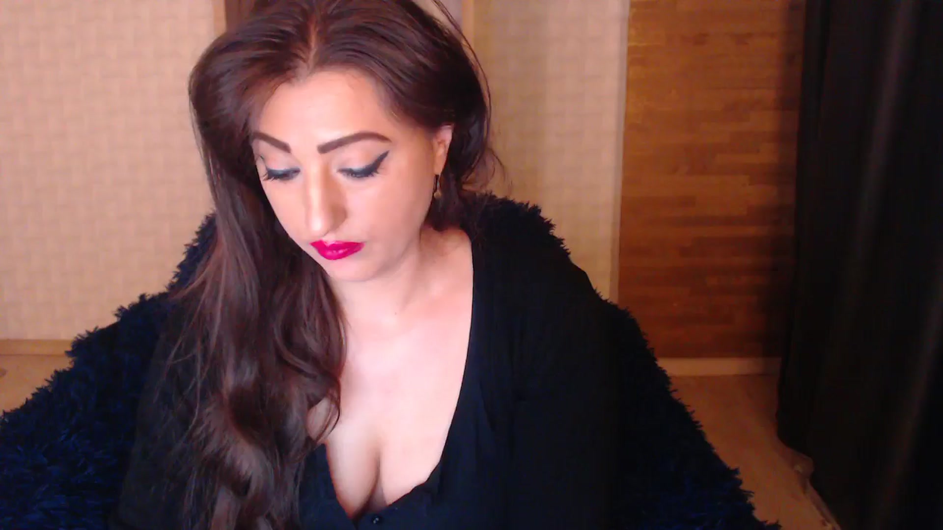 Gallery image thumbnail from HotRebbecca's myfreecams stream on, 10/01/2025, 23:58 image 4 of 20