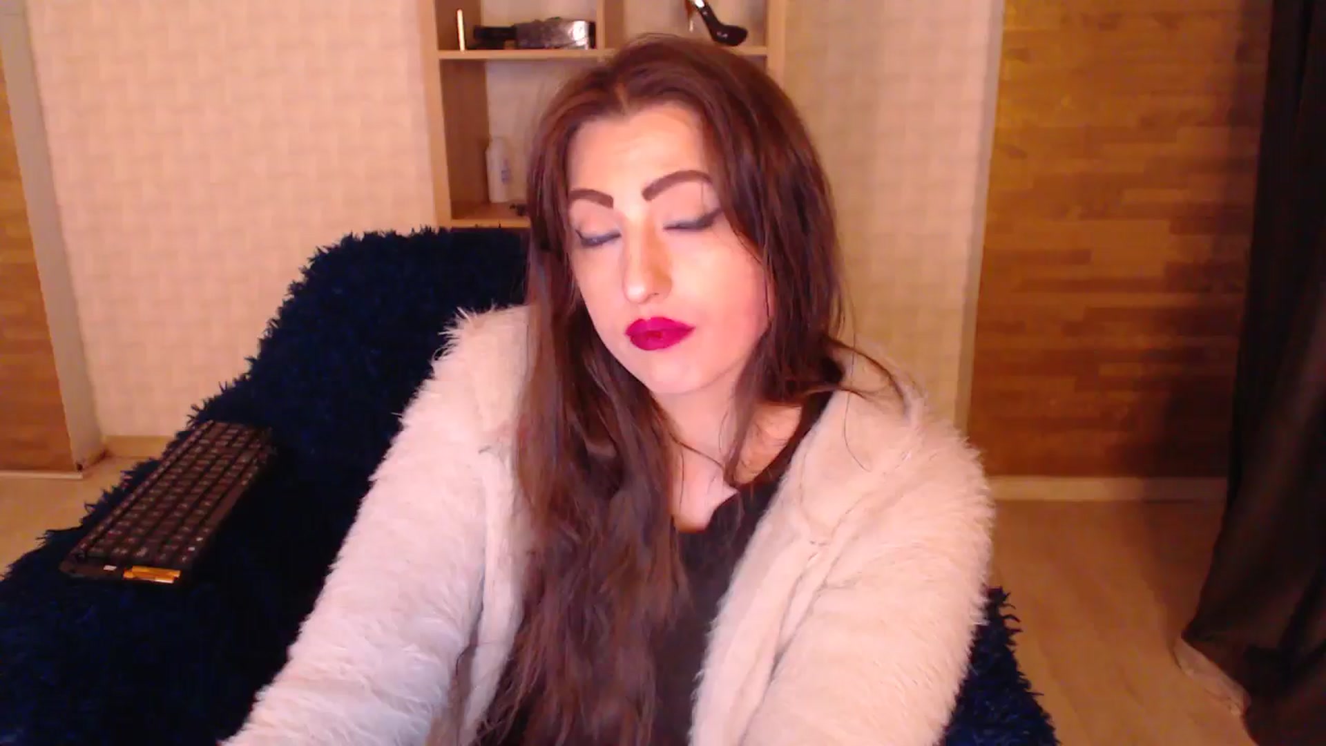 Gallery image thumbnail from HotRebbecca's myfreecams stream on, 10/28/2025, 05:27 image 13 of 20