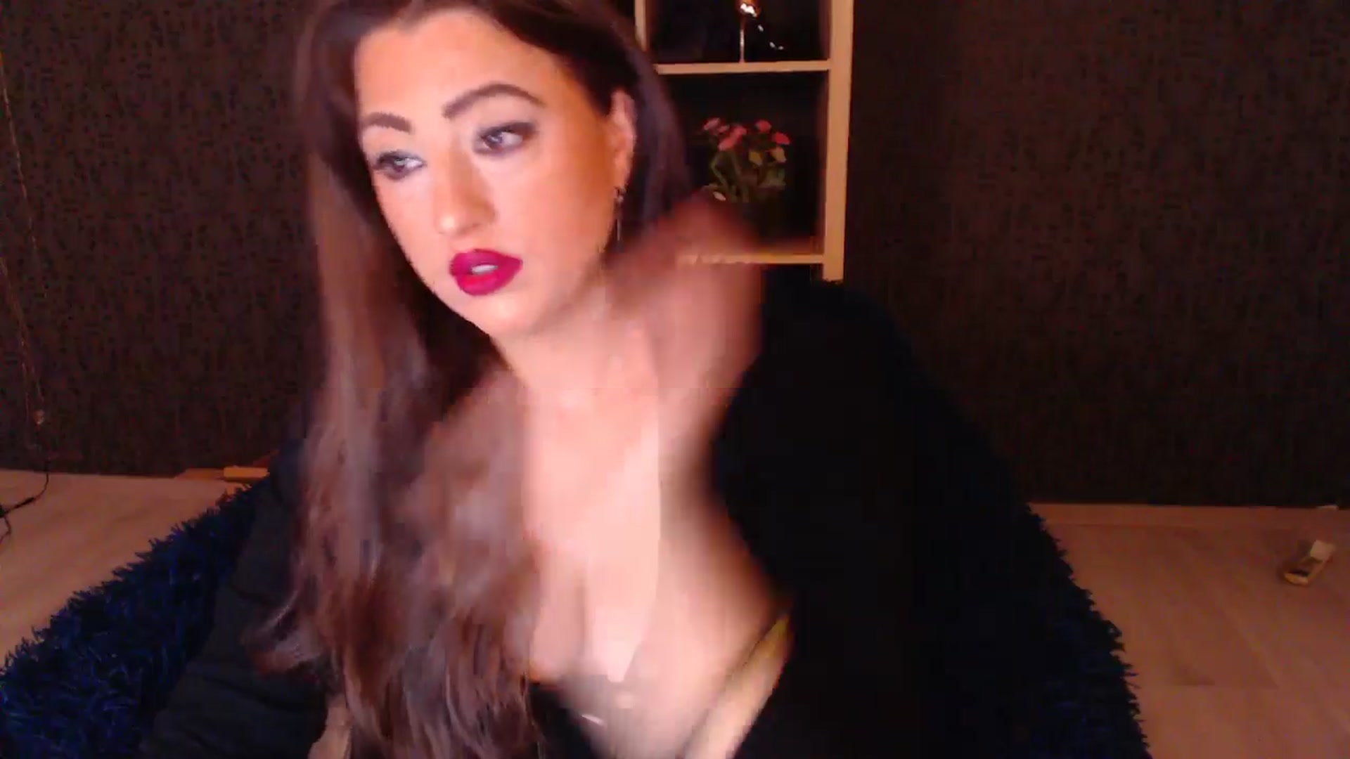 Gallery image thumbnail from HotRebbecca's myfreecams stream on, 12/09/2025, 04:24 image 3 of 20