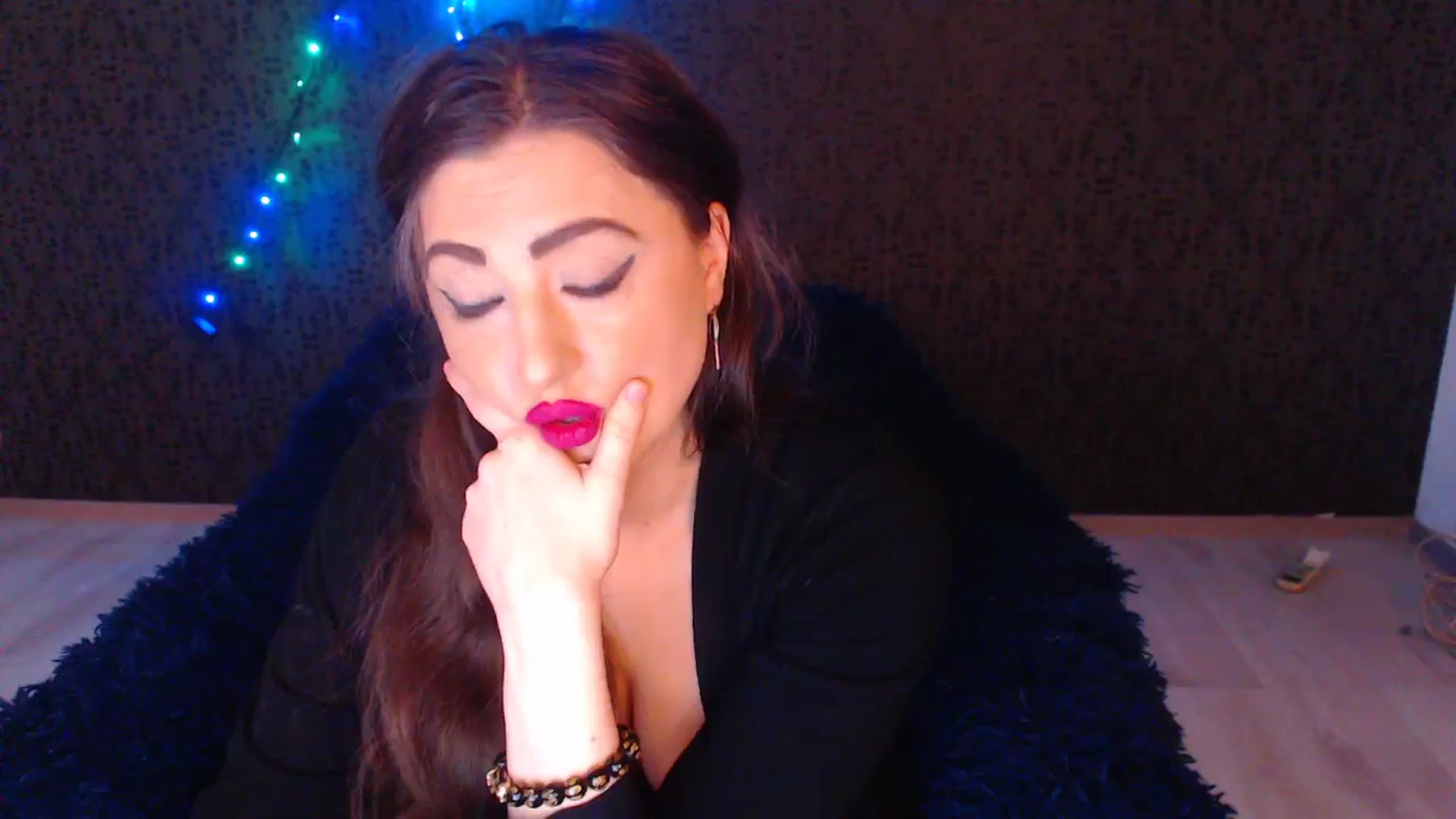 Gallery image thumbnail from HotRebbecca's myfreecams stream on, 12/23/2025, 04:58 image 12 of 20