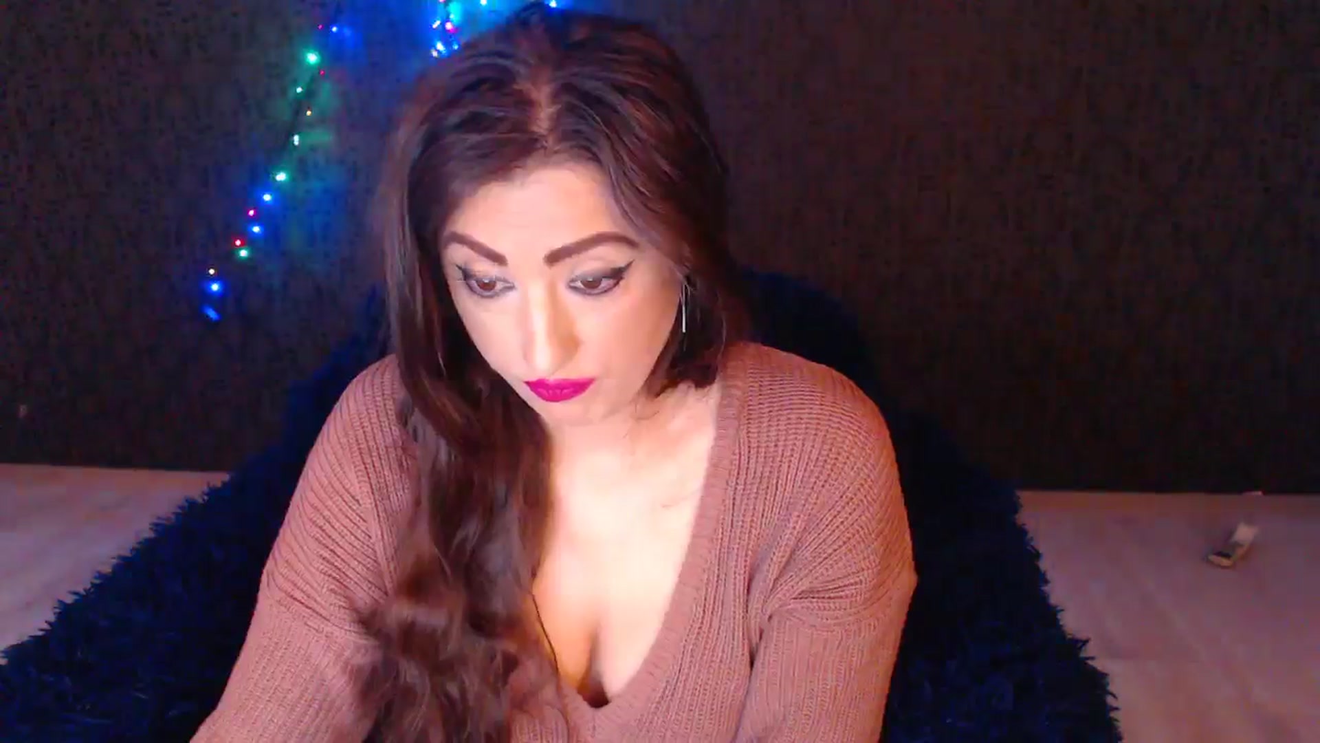 Gallery image thumbnail from HotRebbecca's myfreecams stream on, 12/24/2025, 04:46 image 13 of 20