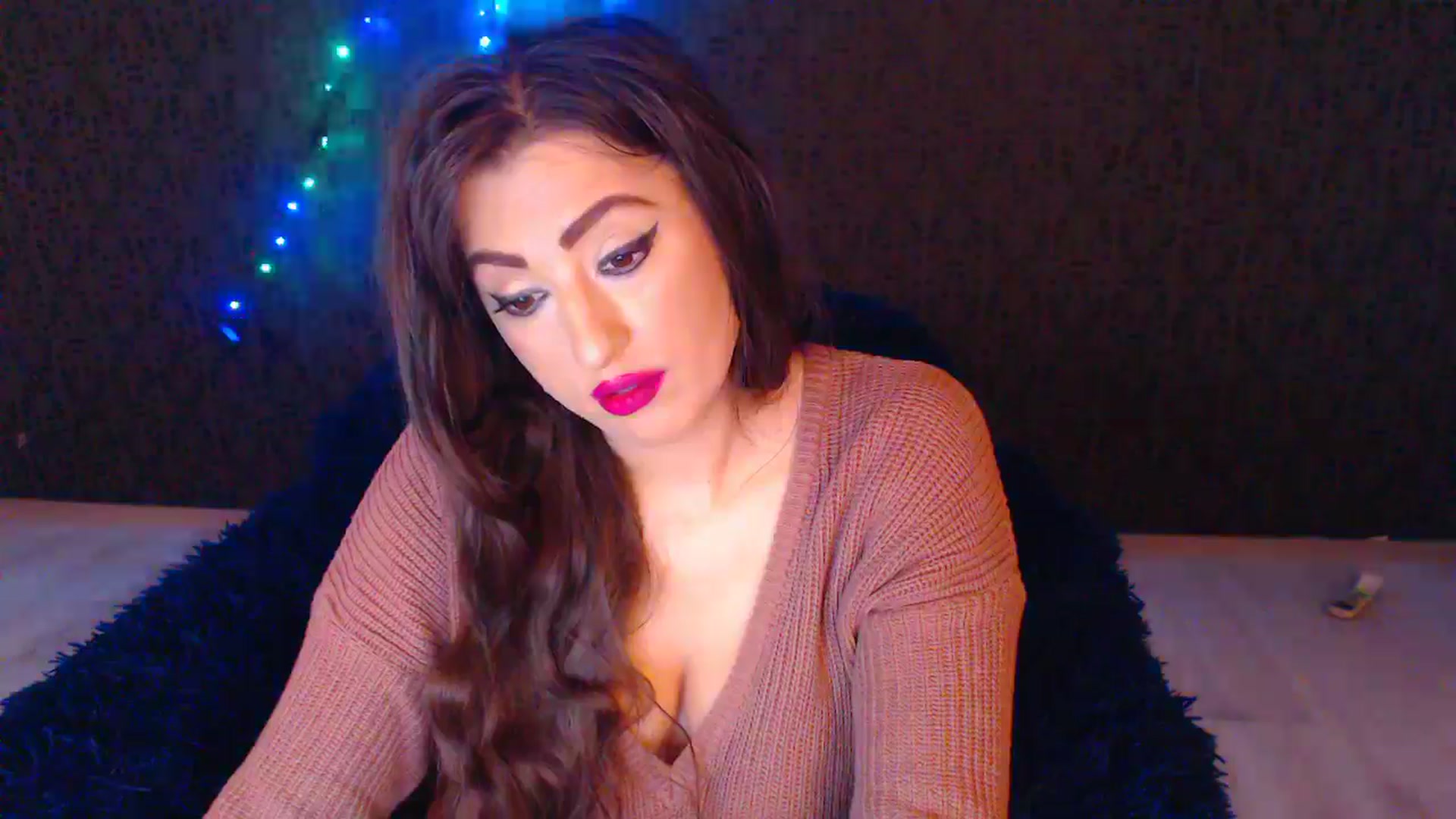 Gallery image thumbnail from HotRebbecca's myfreecams stream on, 12/24/2025, 04:46 image 16 of 20