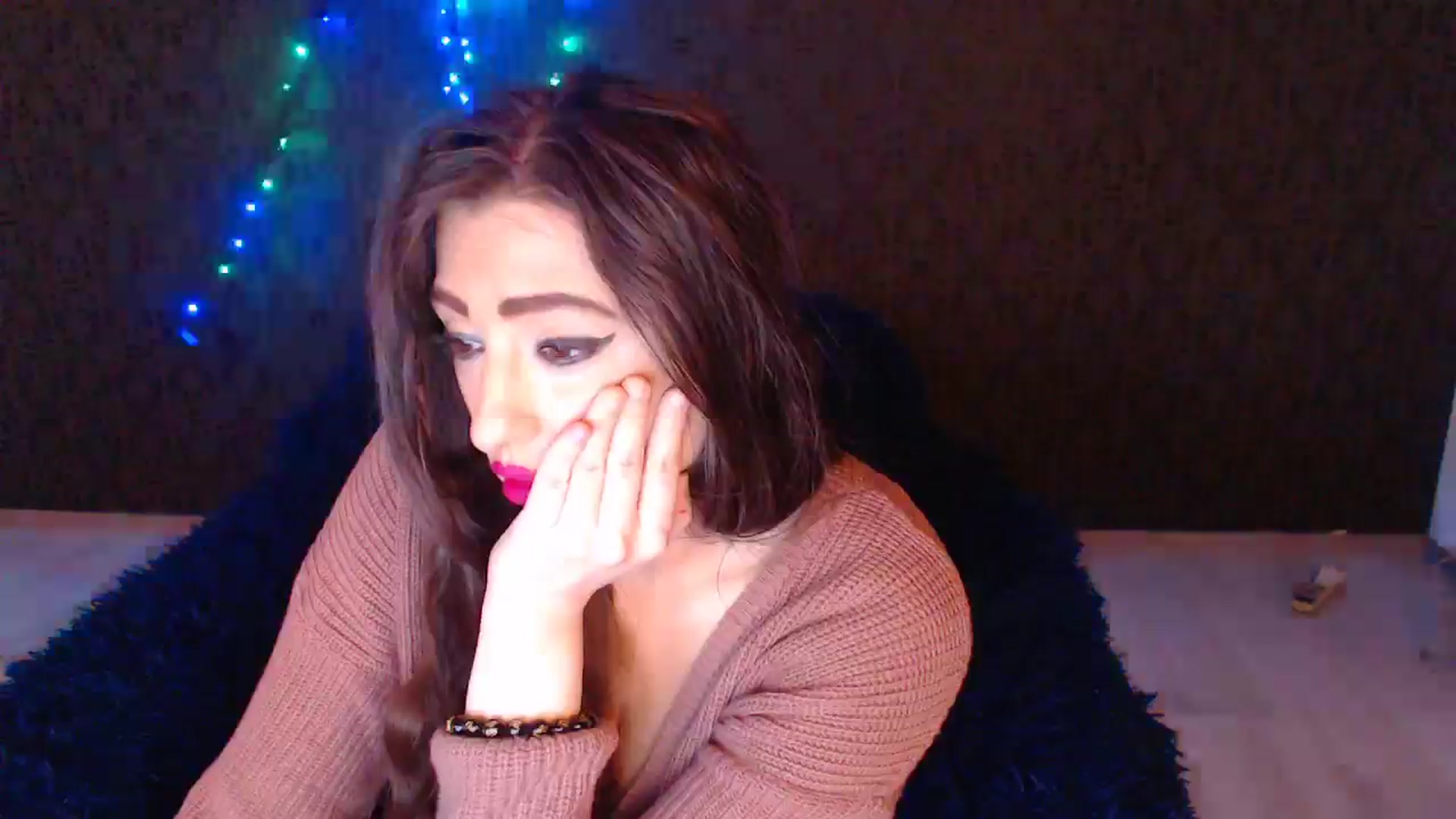 Gallery image thumbnail from HotRebbecca's myfreecams stream on, 12/24/2025, 05:13 image 14 of 20