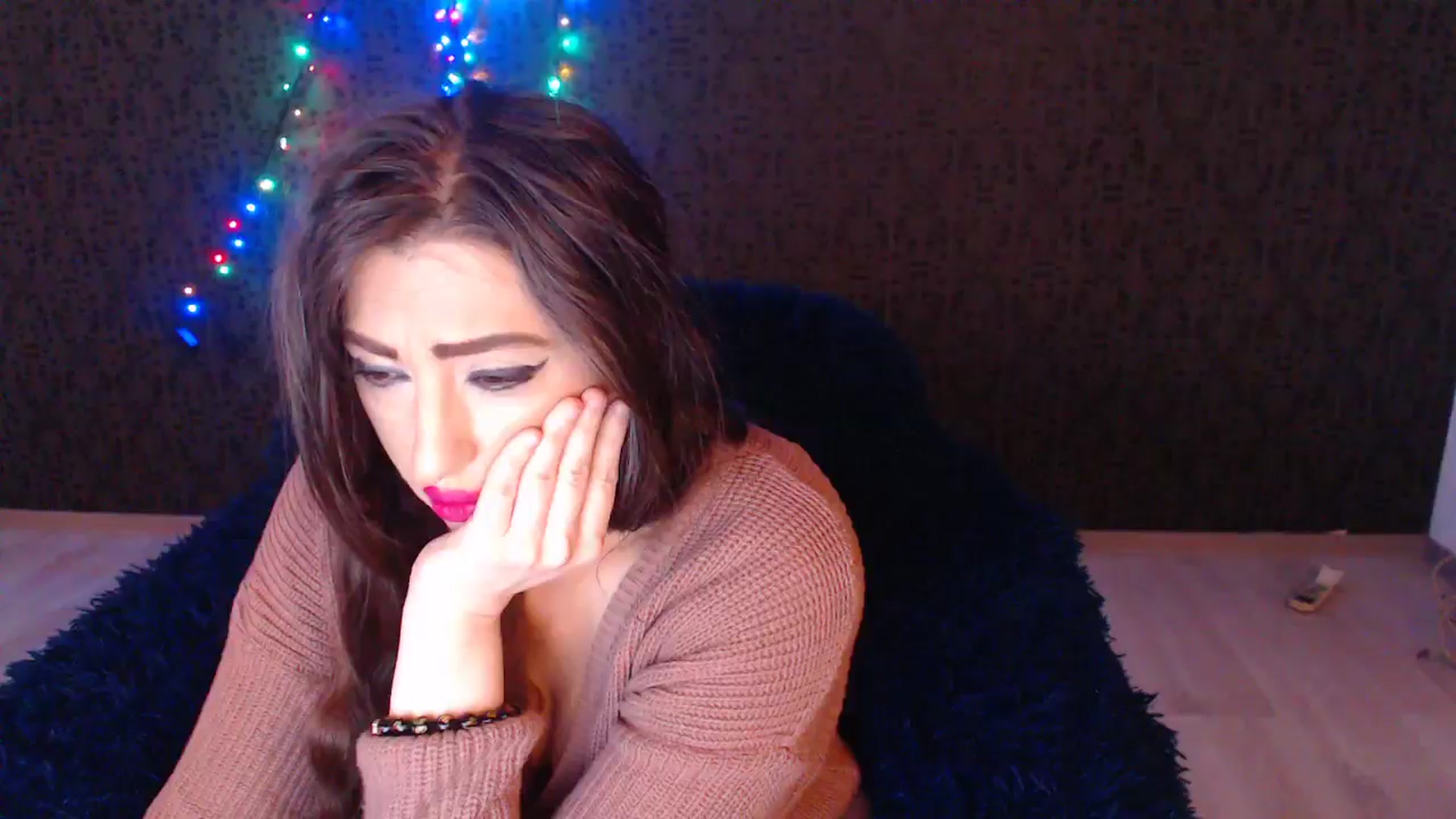 Gallery image thumbnail from HotRebbecca's myfreecams stream on, 12/24/2025, 05:13 image 13 of 20
