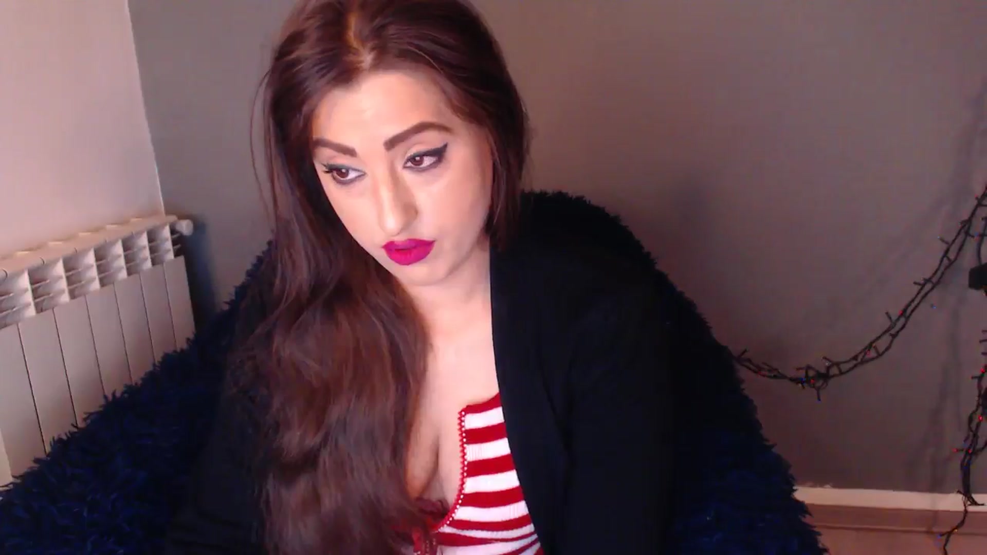 Gallery image thumbnail from HotRebbecca's myfreecams stream on, 12/29/2025, 04:53 image 17 of 20