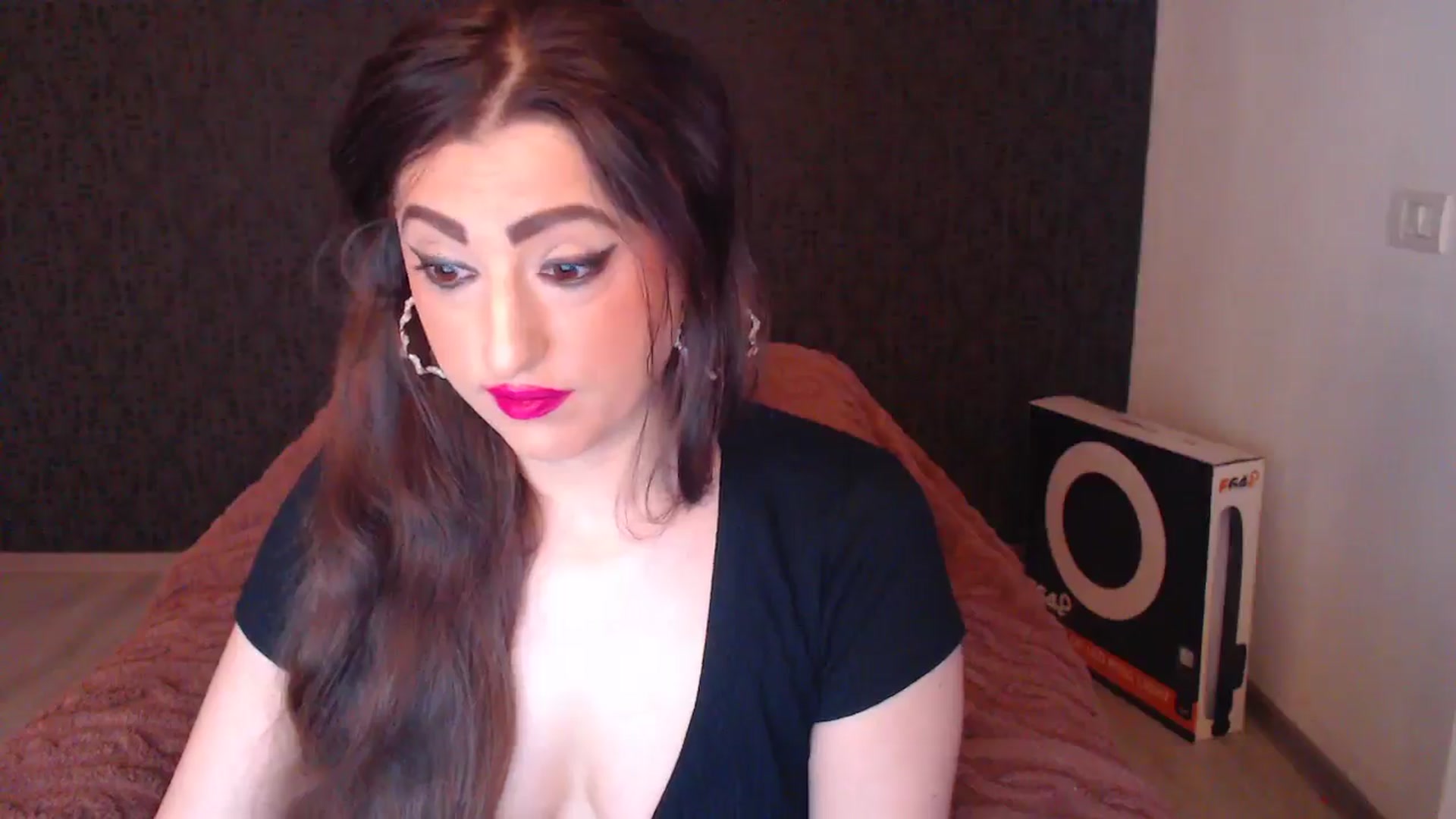 Gallery image thumbnail from HotRebbecca's myfreecams stream on, 04/06/2026, 03:35 image 11 of 20