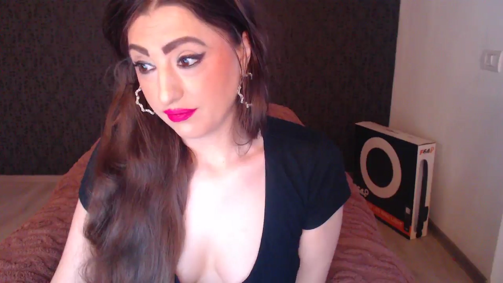 Gallery image thumbnail from HotRebbecca's myfreecams stream on, 04/06/2026, 03:35 image 16 of 20