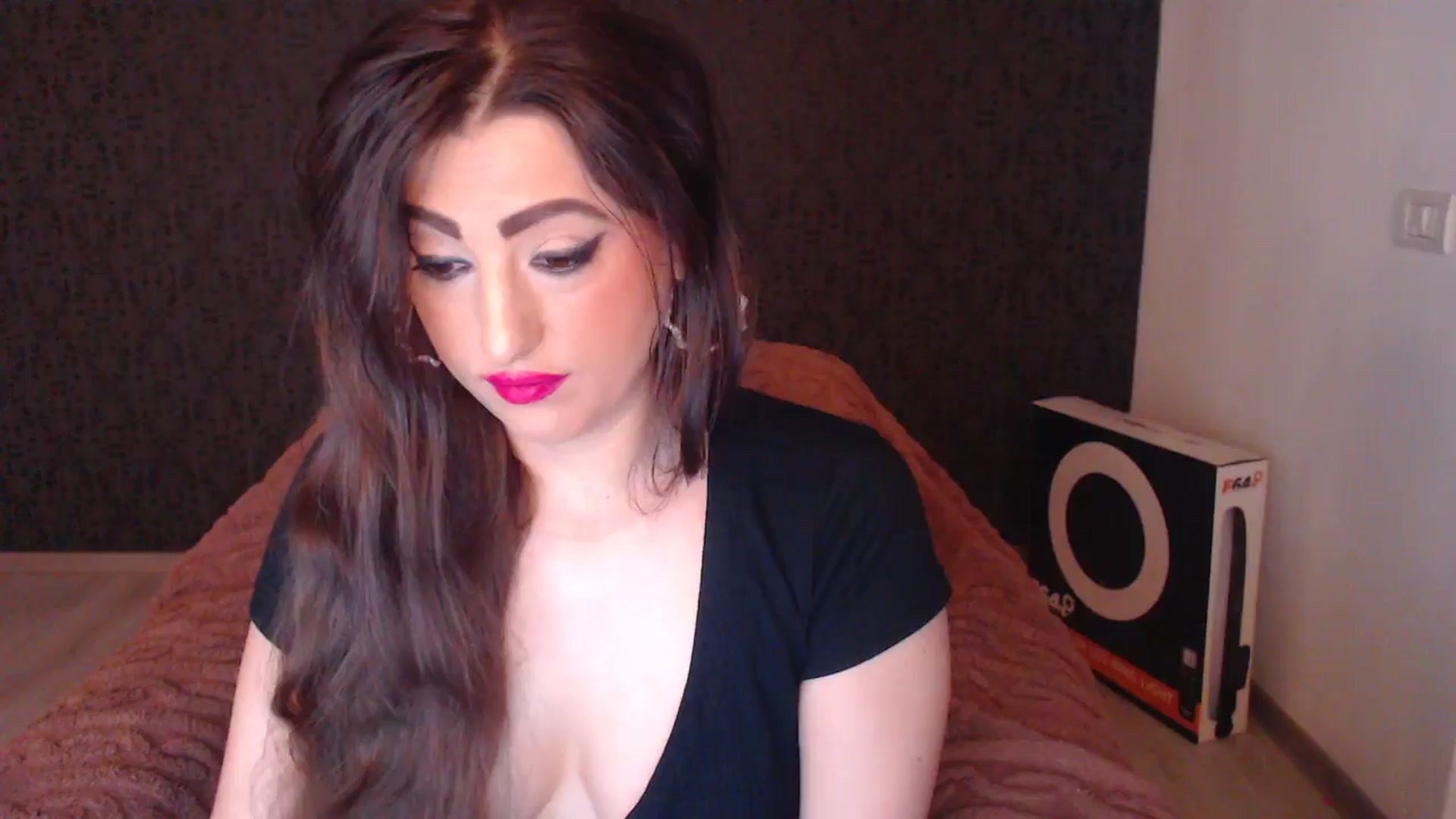 Gallery image thumbnail from HotRebbecca's myfreecams stream on, 04/06/2026, 03:35 image 5 of 20