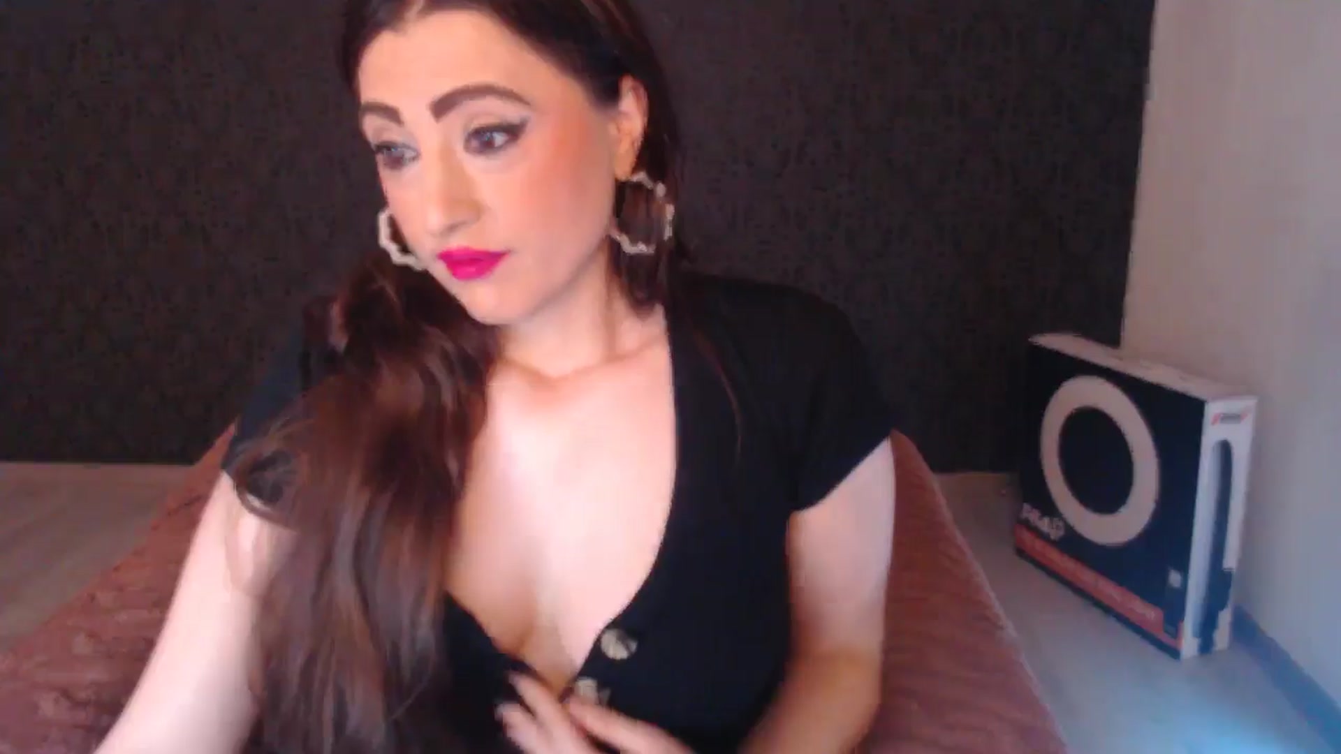 Gallery image thumbnail from HotRebbecca's myfreecams stream on, 04/06/2026, 05:10 image 2 of 20