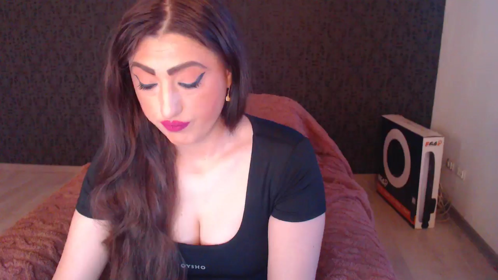 Gallery image thumbnail from HotRebbecca's myfreecams stream on, 04/20/2026, 05:01 image 8 of 20