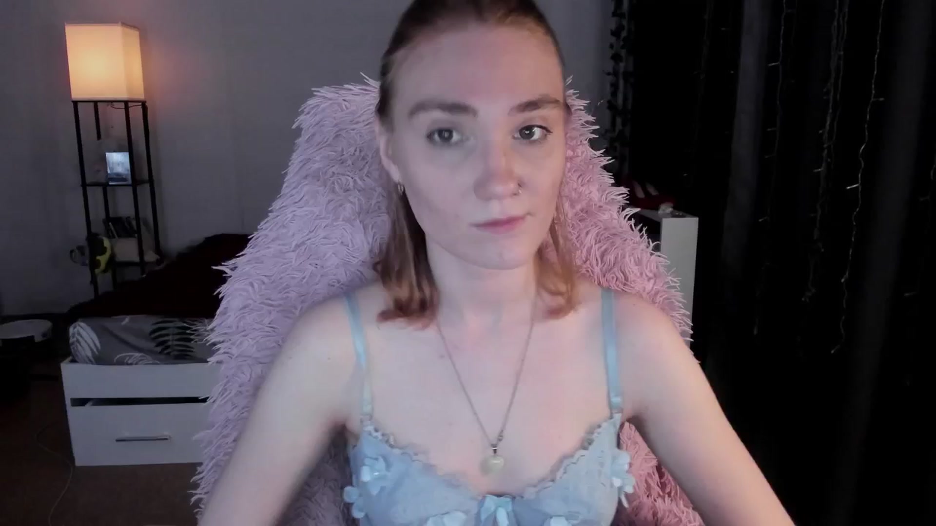 Gallery image thumbnail from HotRedPipper's myfreecams stream on, 11/25/2025, 10:12 image 14 of 20