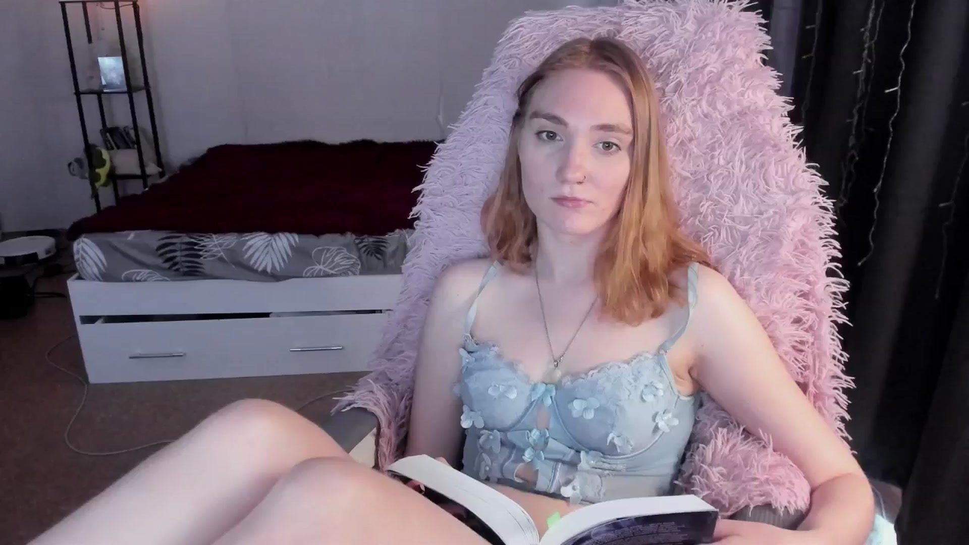 Gallery image thumbnail from HotRedPipper's myfreecams stream on, 11/25/2025, 10:12 image 5 of 20