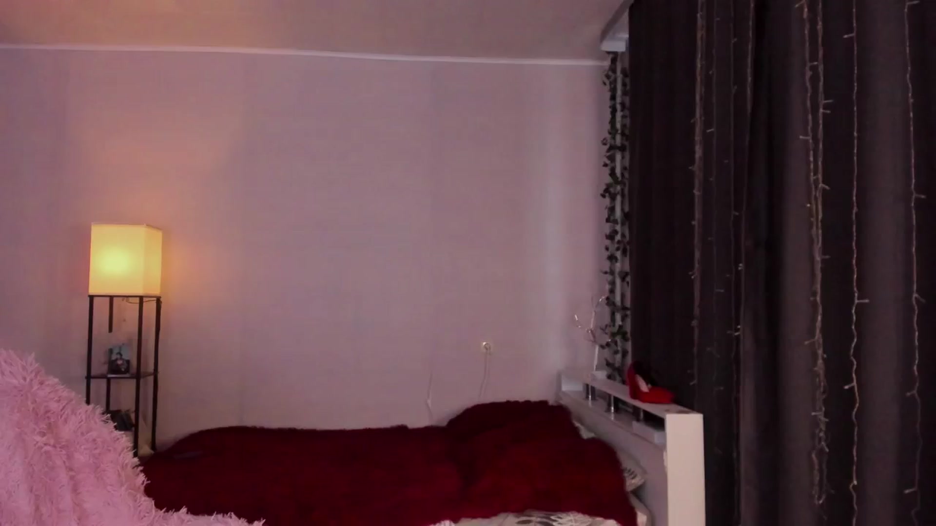 Gallery image thumbnail from HotRedPipper's myfreecams stream on, 11/27/2025, 08:32 image 8 of 20