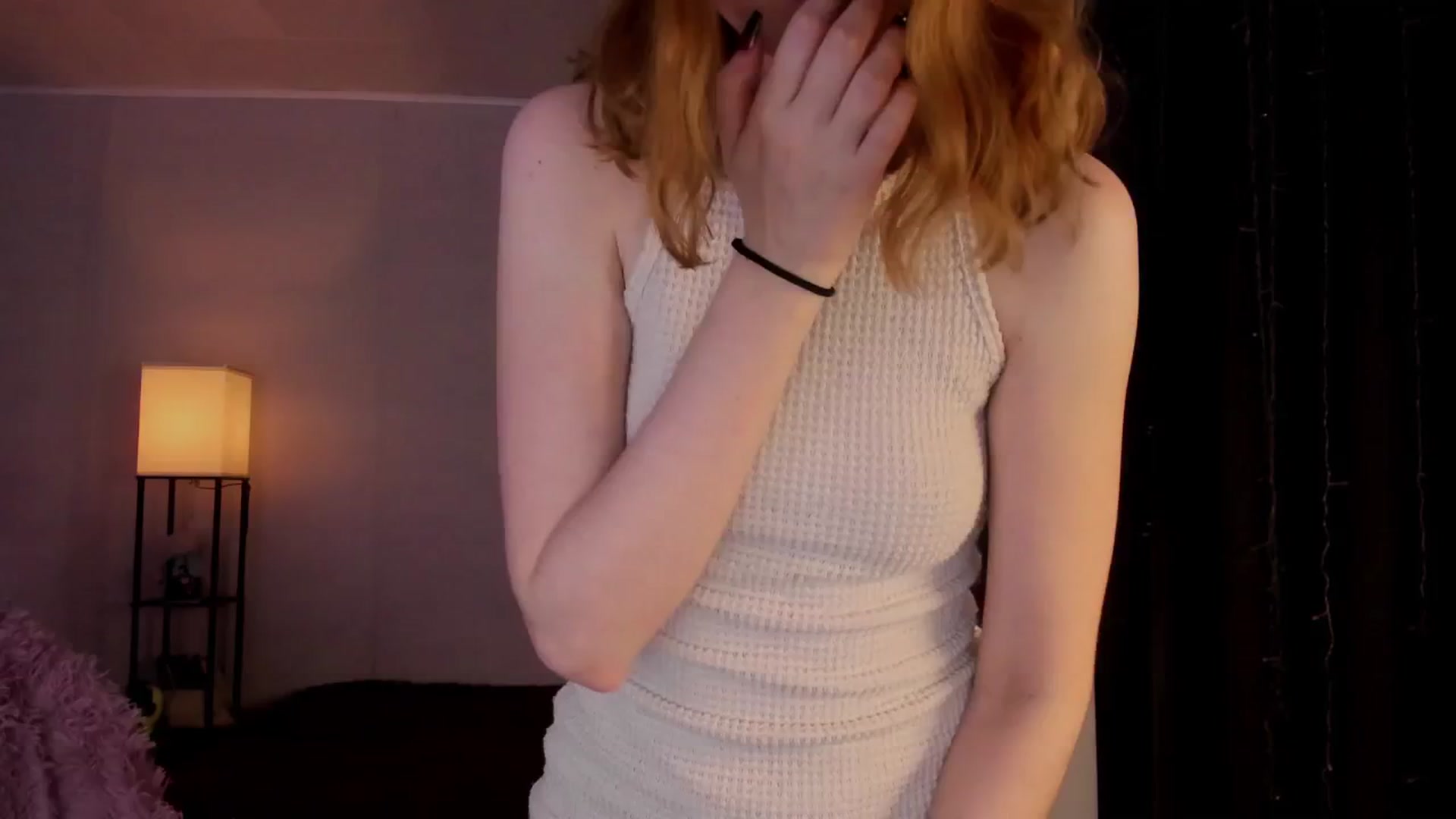 Gallery image thumbnail from HotRedPipper's myfreecams stream on, 11/27/2025, 08:32 image 4 of 20