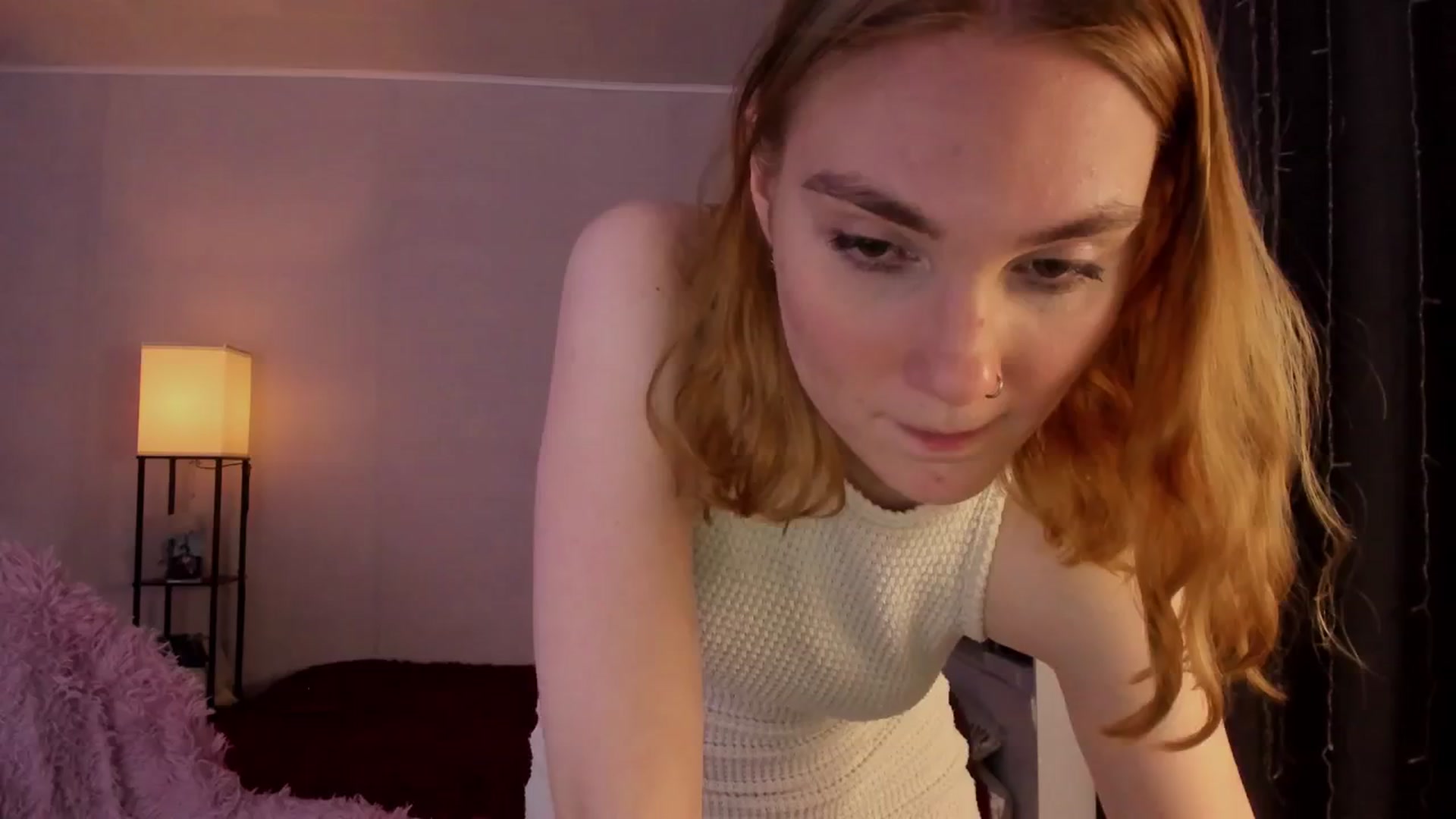 Gallery image thumbnail from HotRedPipper's myfreecams stream on, 11/27/2025, 08:32 image 6 of 20