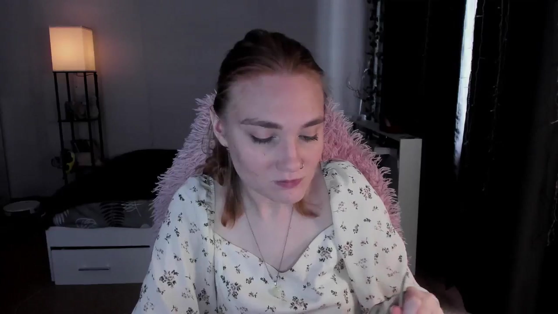 Gallery image thumbnail from HotRedPipper's myfreecams stream on, 11/28/2025, 09:22 image 4 of 20