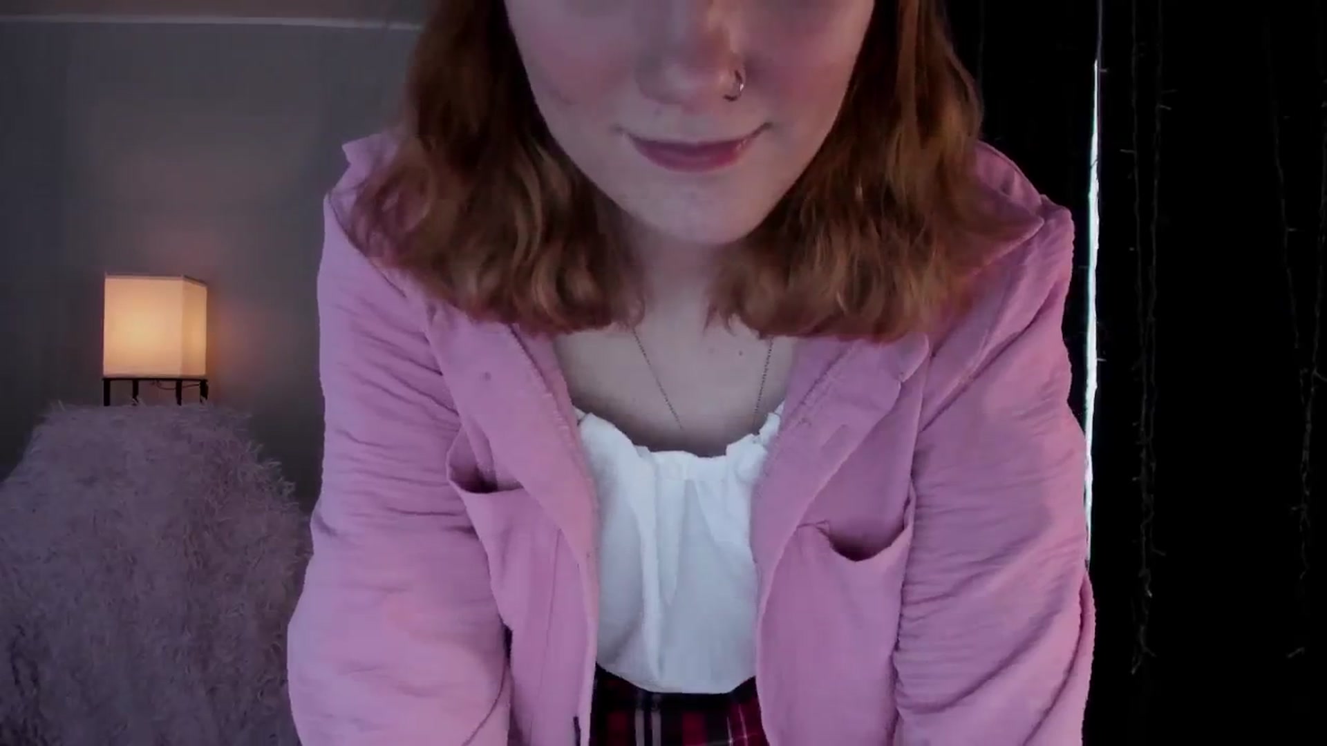 Gallery image thumbnail from HotRedPipper's myfreecams stream on, 12/01/2025, 09:19 image 11 of 20