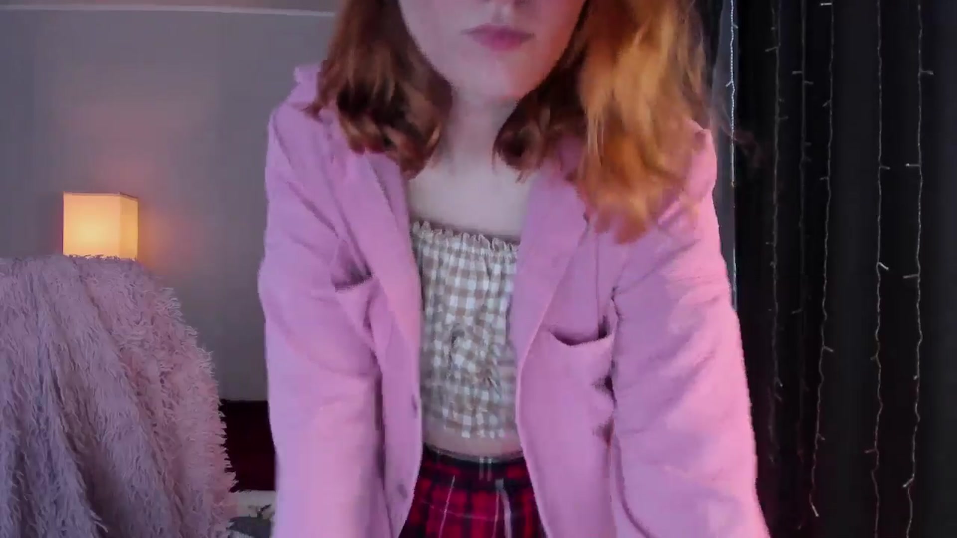 Gallery image thumbnail from HotRedPipper's myfreecams stream on, 12/18/2025, 09:53 image 7 of 20