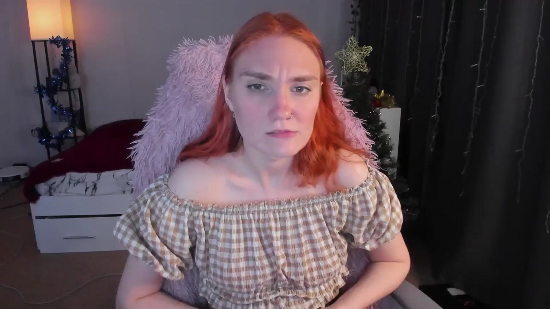 Gallery image thumbnail from HotRedPipper's myfreecams stream on, 12/24/2025, 09:41 image 20 of 20