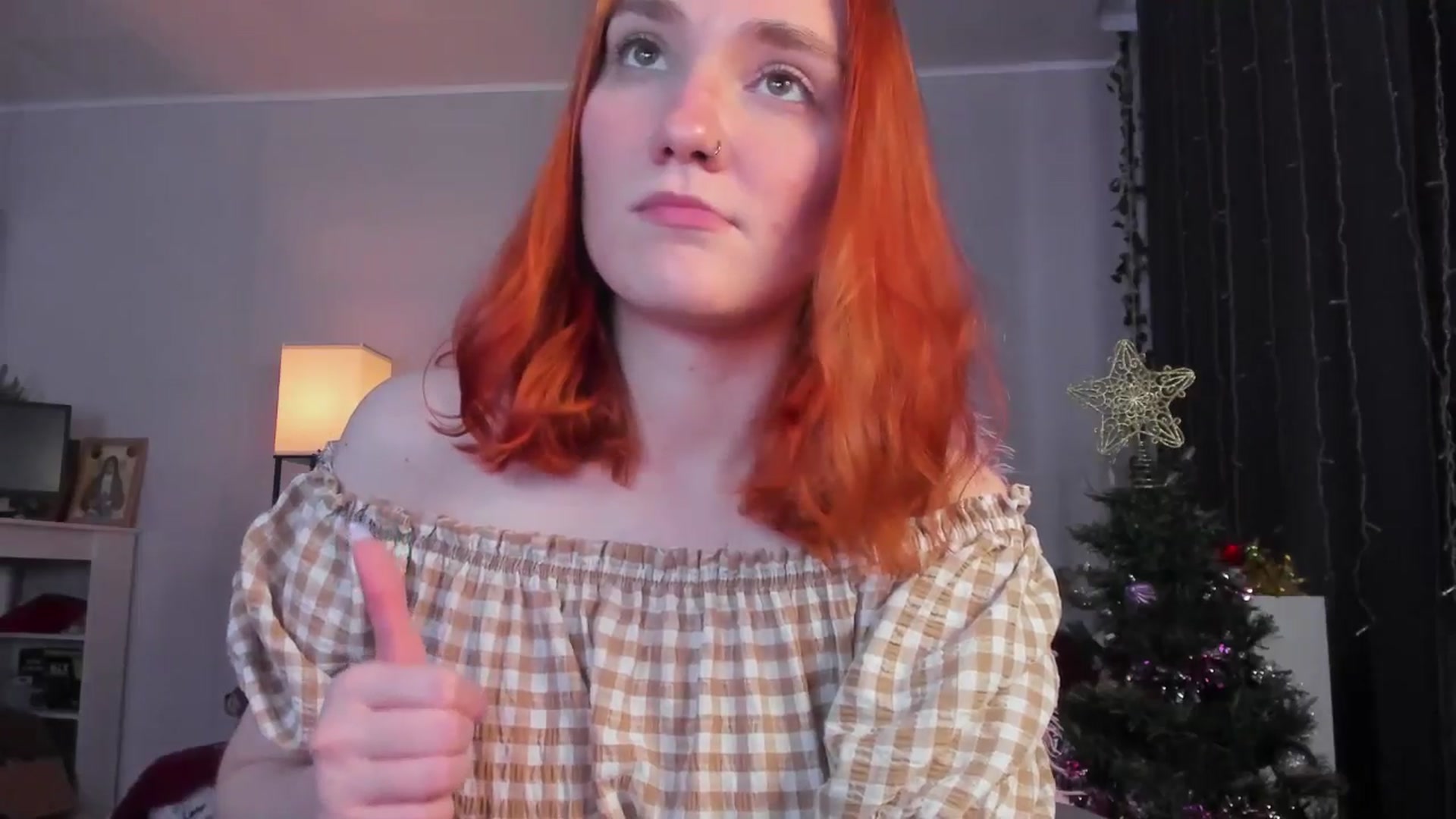 Gallery image thumbnail from HotRedPipper's myfreecams stream on, 12/24/2025, 09:41 image 12 of 20