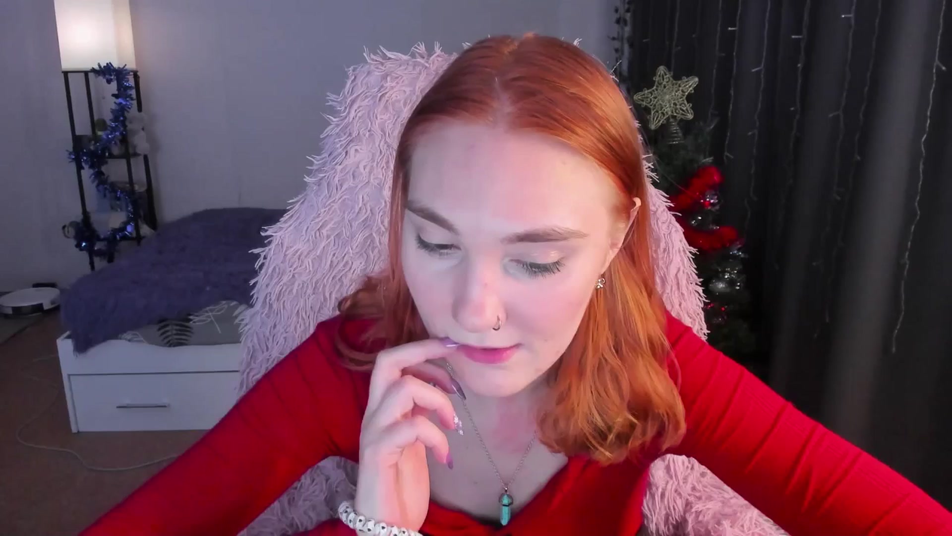 Gallery image thumbnail from HotRedPipper's myfreecams stream on, 12/30/2025, 09:41 image 20 of 20