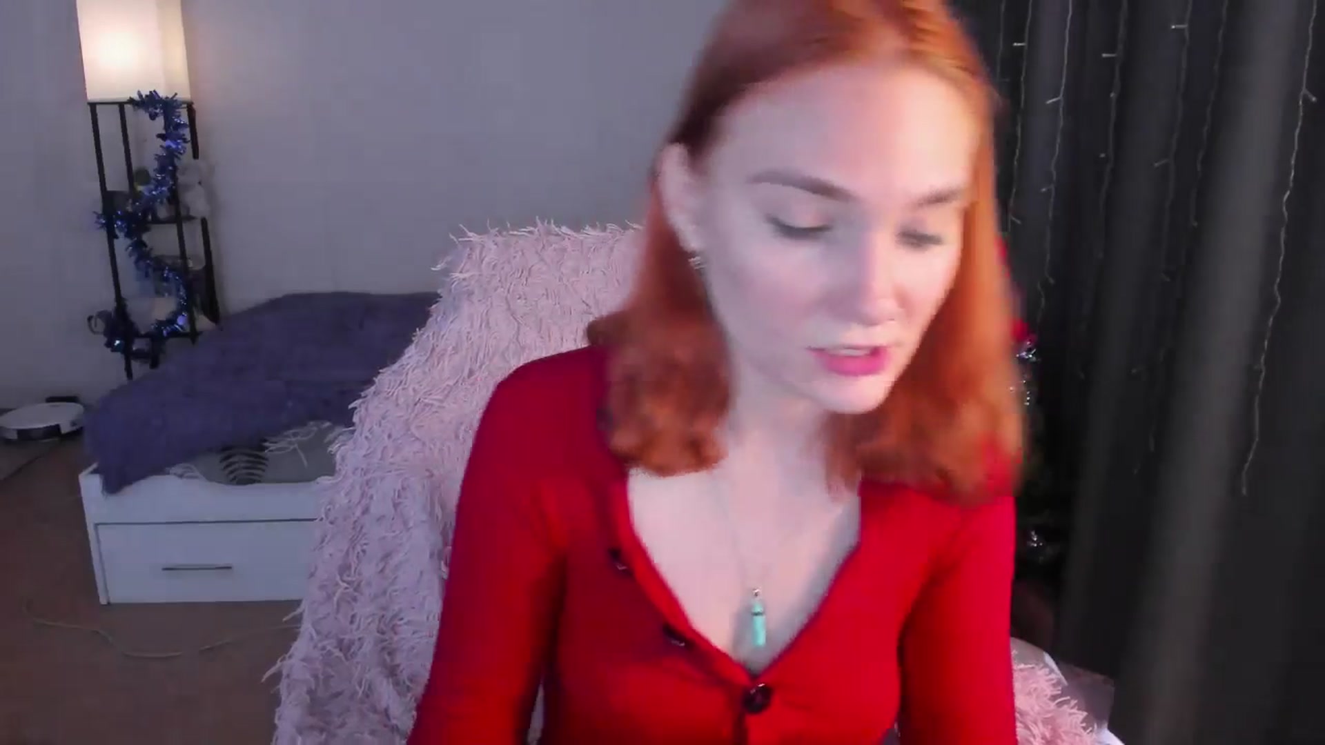 Gallery image thumbnail from HotRedPipper's myfreecams stream on, 12/30/2025, 09:41 image 4 of 20
