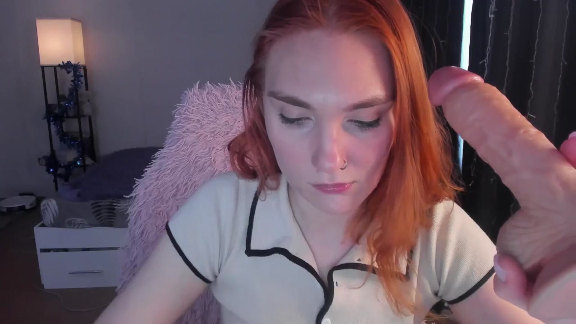 Gallery image thumbnail from HotRedPipper's myfreecams stream on, 01/02/2026, 08:13 image 12 of 20