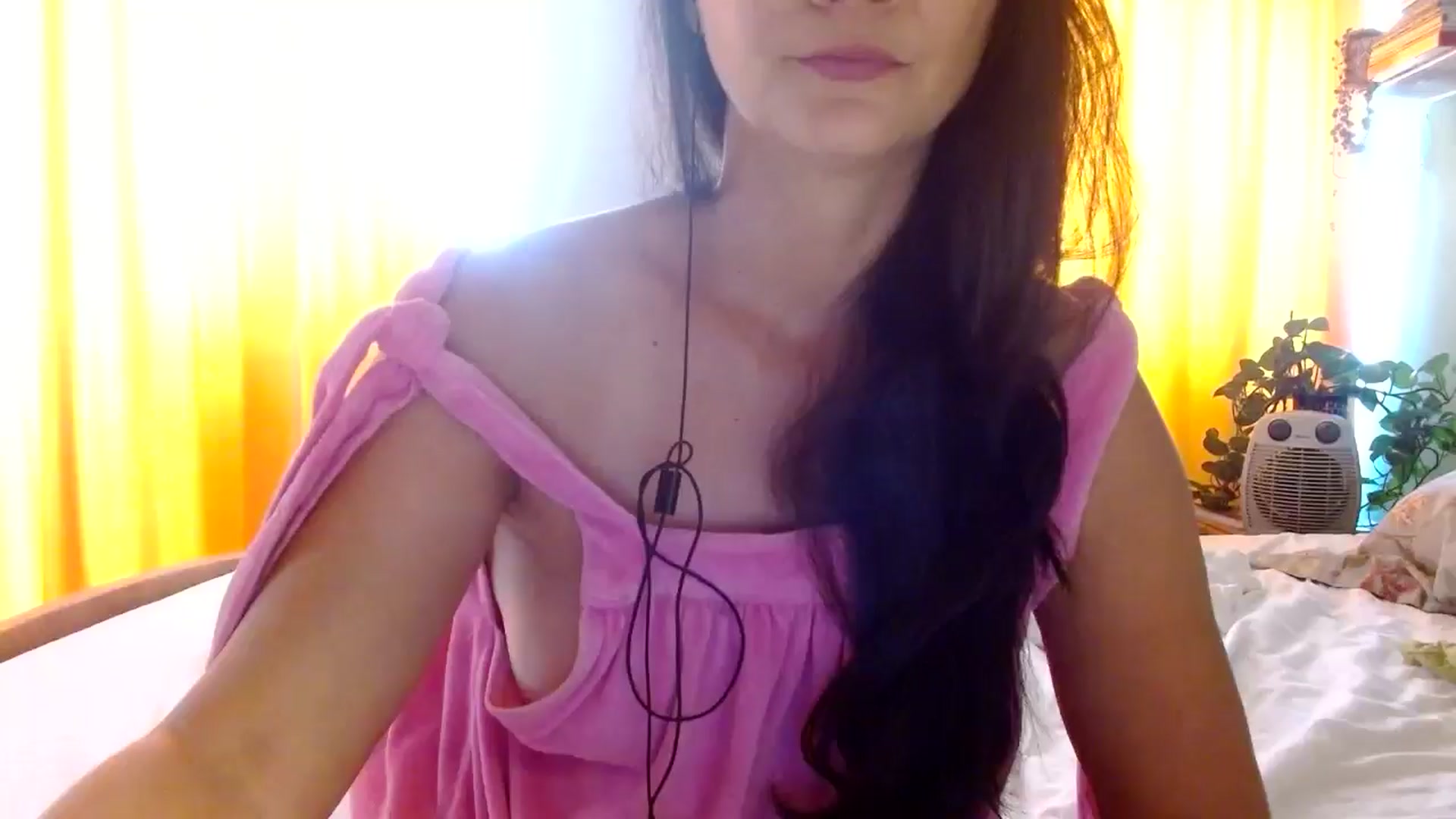 Gallery image thumbnail from HotSlit's myfreecams stream on, 06/30/2024, 09:45 image 1 of 20