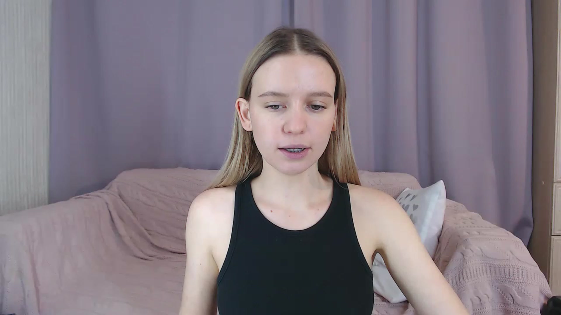 Gallery image thumbnail from HotSwJenna's myfreecams stream on, 11/18/2022, 07:15 image 15 of 20