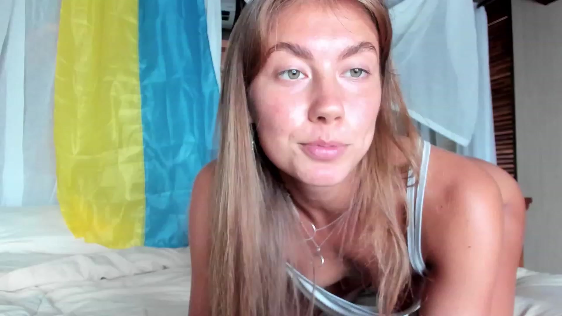 Gallery image thumbnail from HotUAJasNews's myfreecams stream on, 11/18/2022, 24:55 image 18 of 20