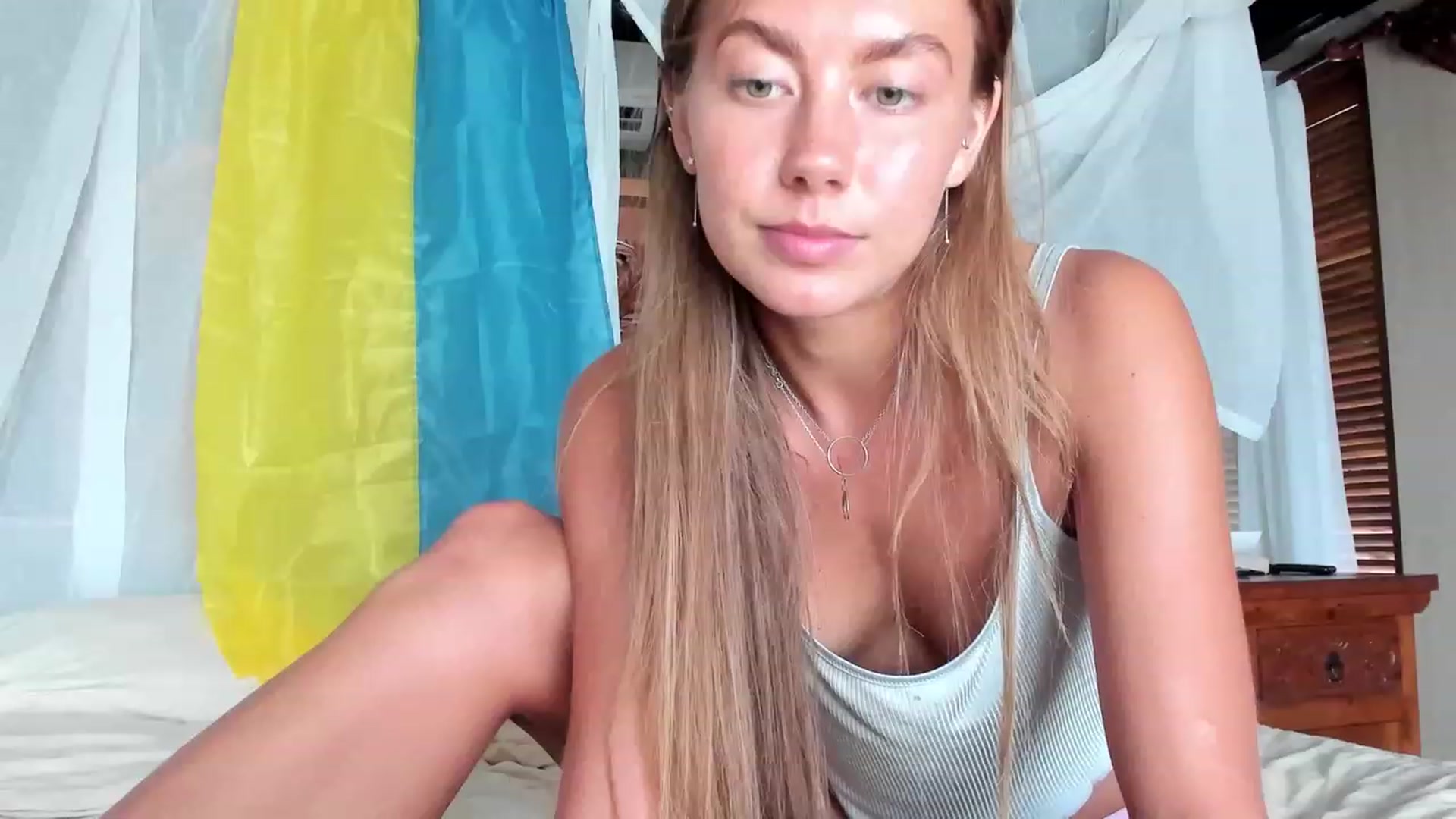 Gallery image thumbnail from HotUAJasNews's myfreecams stream on, 11/18/2022, 02:44 image 20 of 20