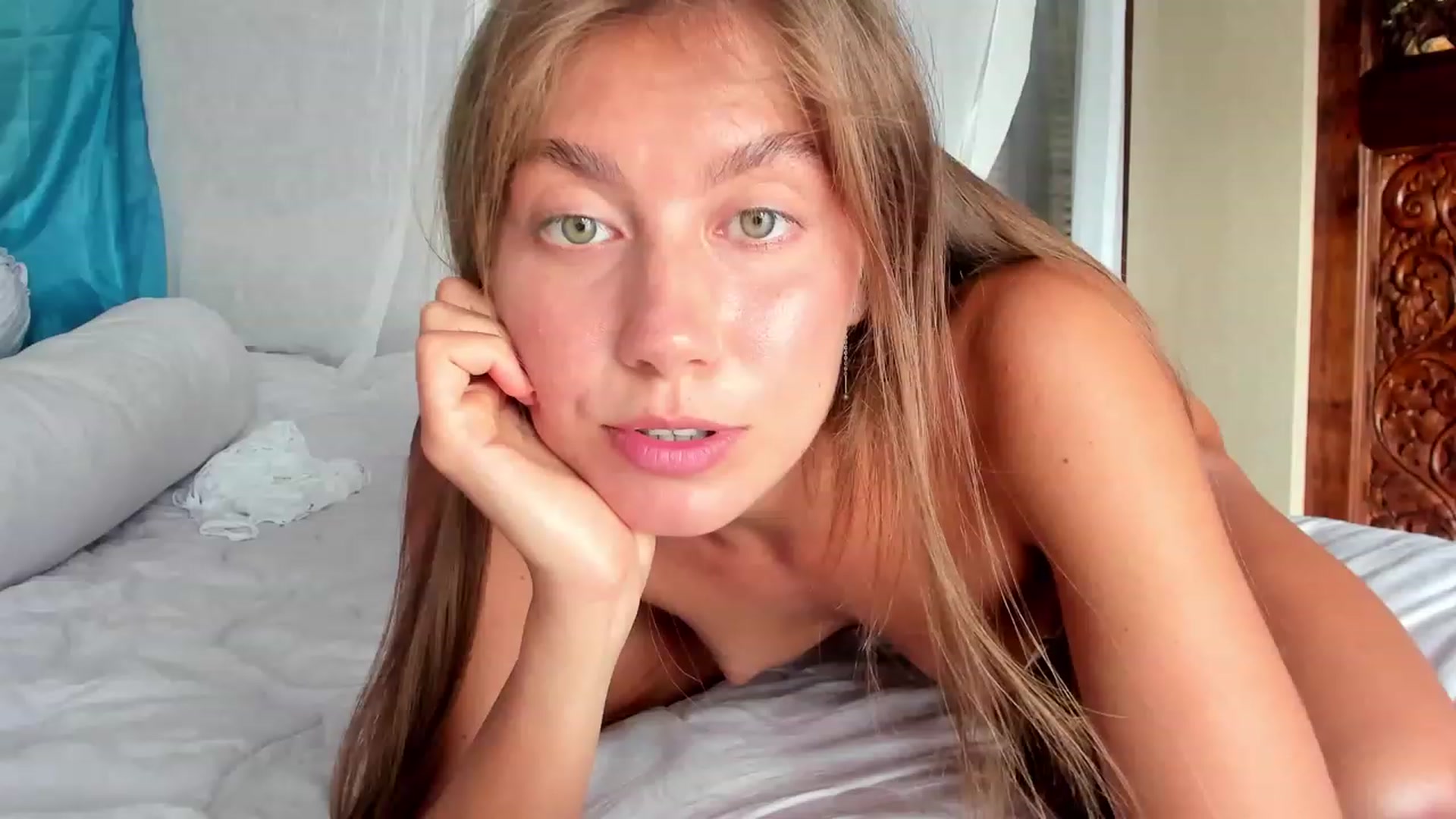 Gallery image thumbnail from HotUAJasNews's myfreecams stream on, 11/21/2022, 08:15 image 20 of 20