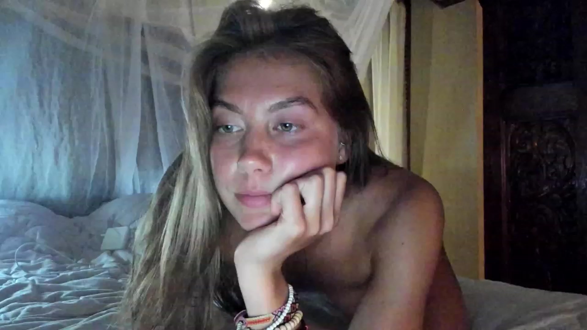 Gallery image thumbnail from HotUAJasNews's myfreecams stream on, 11/22/2022, 12:53 image 15 of 20