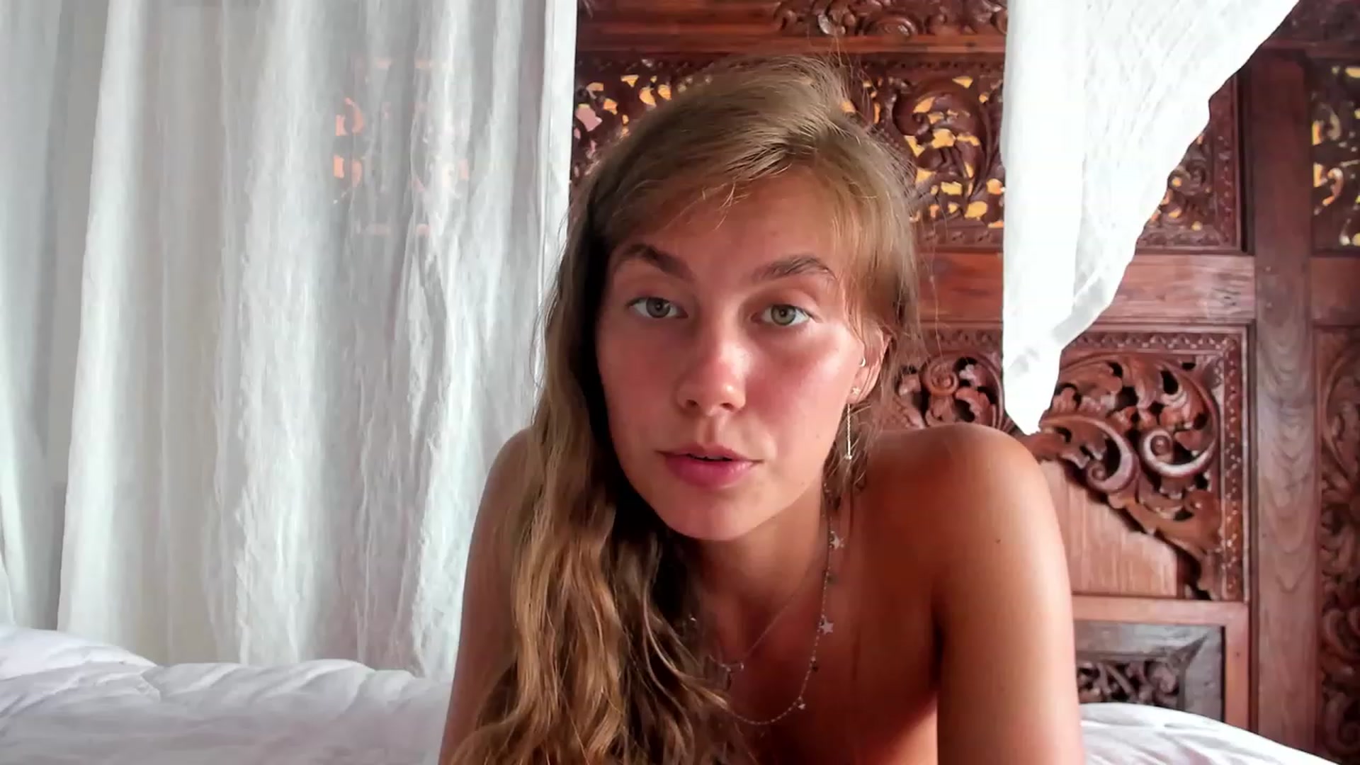 Gallery image thumbnail from HotUAJasNews's myfreecams stream on, 11/23/2022, 08:02 image 14 of 20