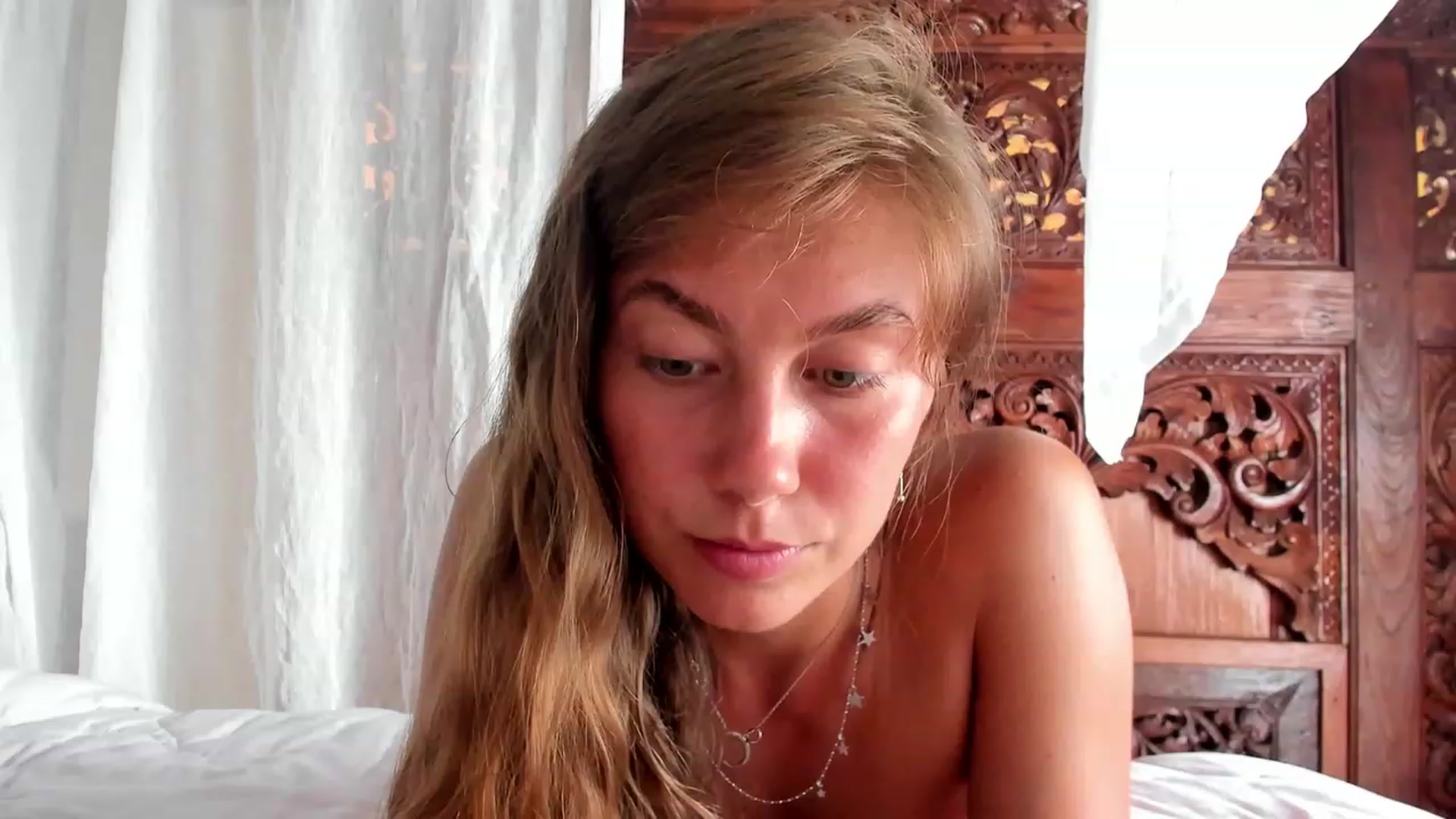 Gallery image thumbnail from HotUAJasNews's myfreecams stream on, 11/23/2022, 08:02 image 19 of 20