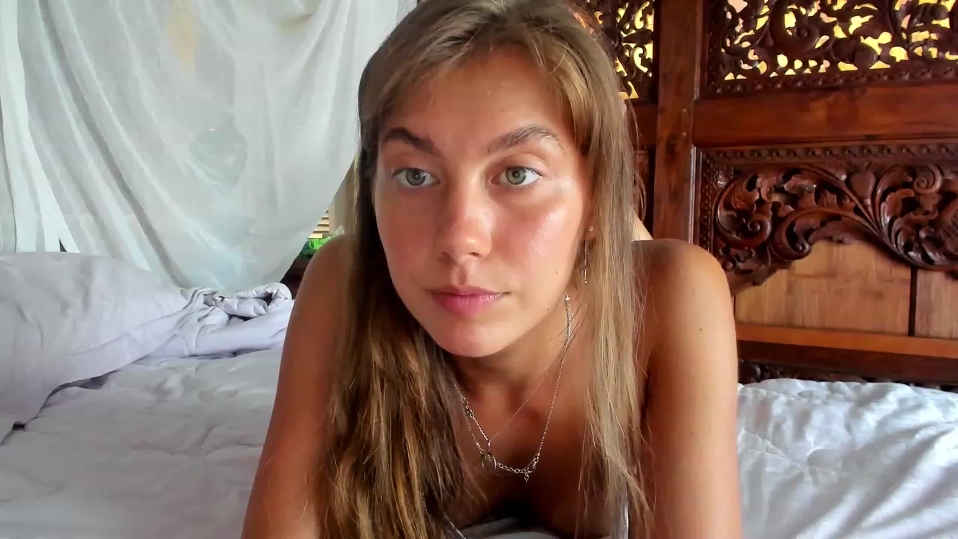 Gallery image thumbnail from HotUAJasNews's myfreecams stream on, 11/24/2022, 24:42 image 7 of 20