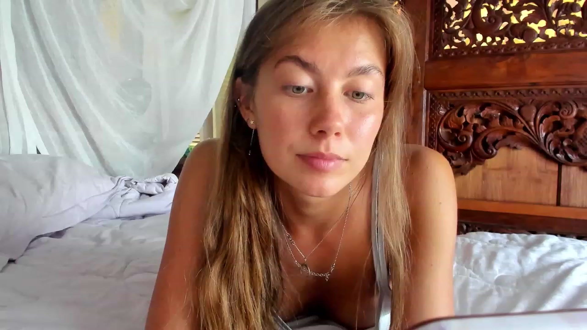 Gallery image thumbnail from HotUAJasNews's myfreecams stream on, 11/24/2022, 24:42 image 6 of 20