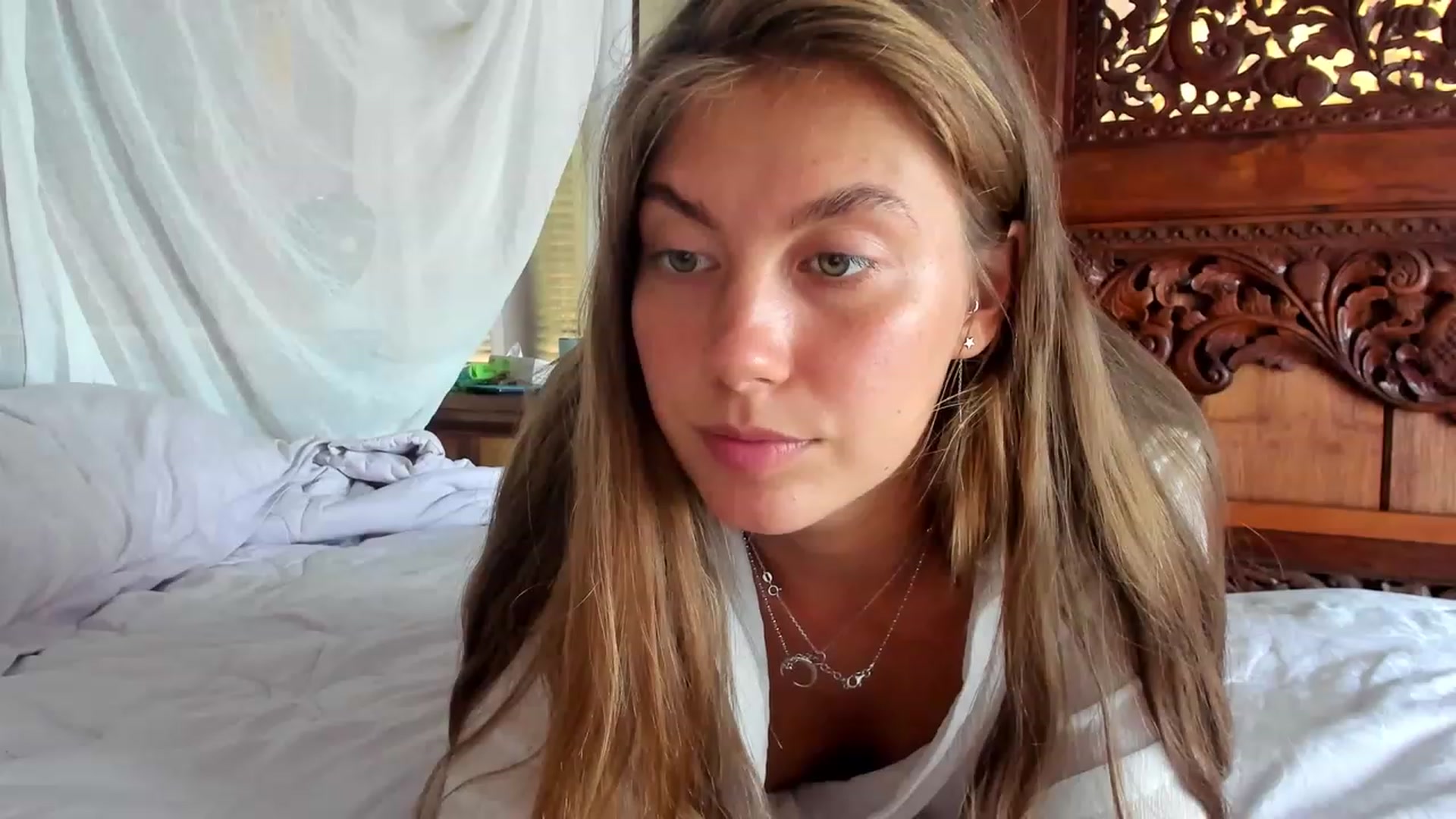Gallery image thumbnail from HotUAJasNews's myfreecams stream on, 11/24/2022, 24:59 image 3 of 20