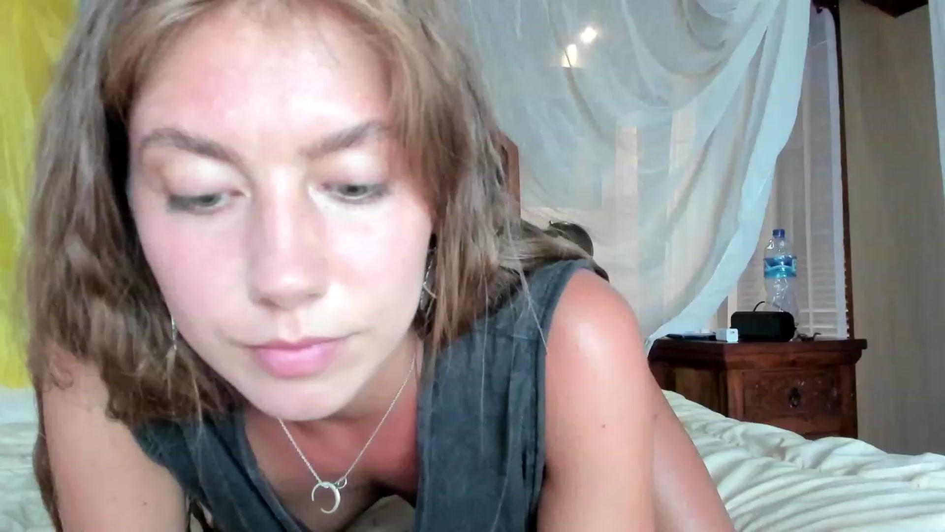 Gallery image thumbnail from HotUAJasNews's myfreecams stream on, 11/28/2022, 08:38 image 8 of 20