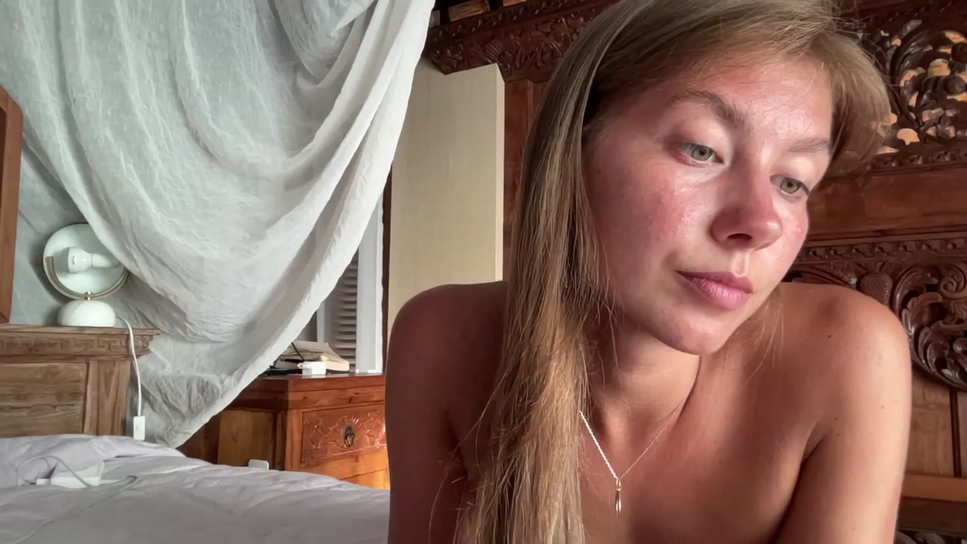 Gallery image thumbnail from HotUAJasNews's myfreecams stream on, 12/03/2022, 09:33 image 11 of 20