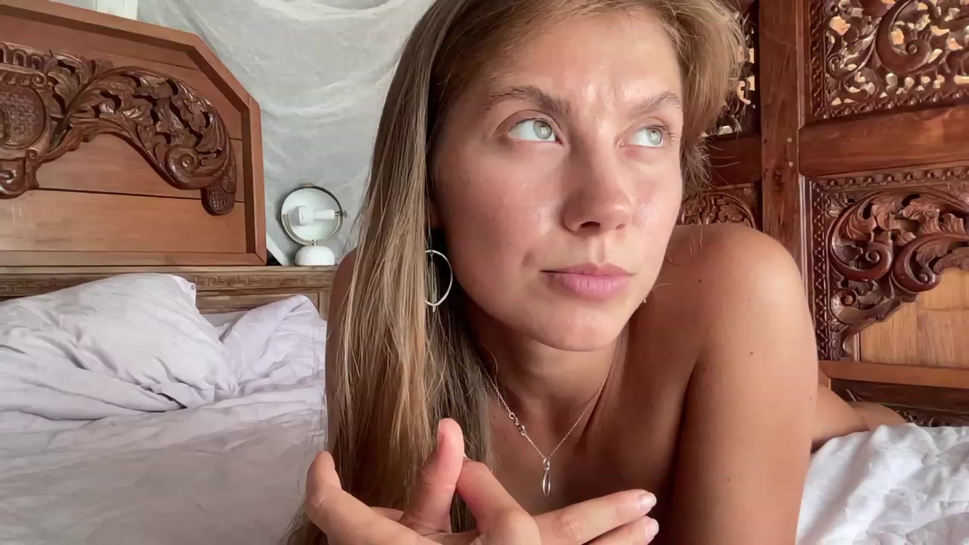 Gallery image thumbnail from HotUAJasNews's myfreecams stream on, 12/06/2022, 07:33 image 8 of 20