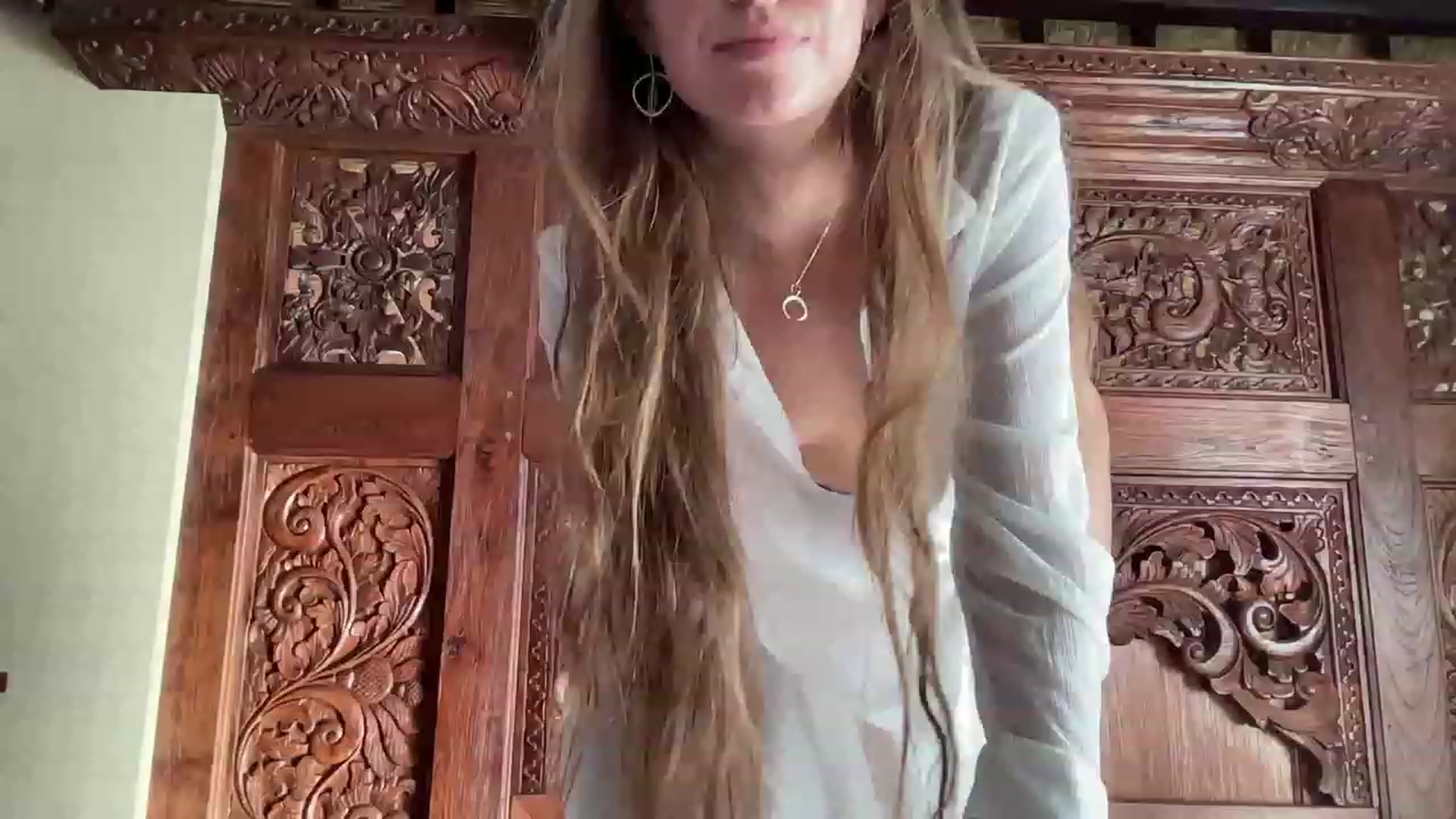 Gallery image thumbnail from HotUAJasNews's myfreecams stream on, 12/08/2022, 08:59 image 1 of 20