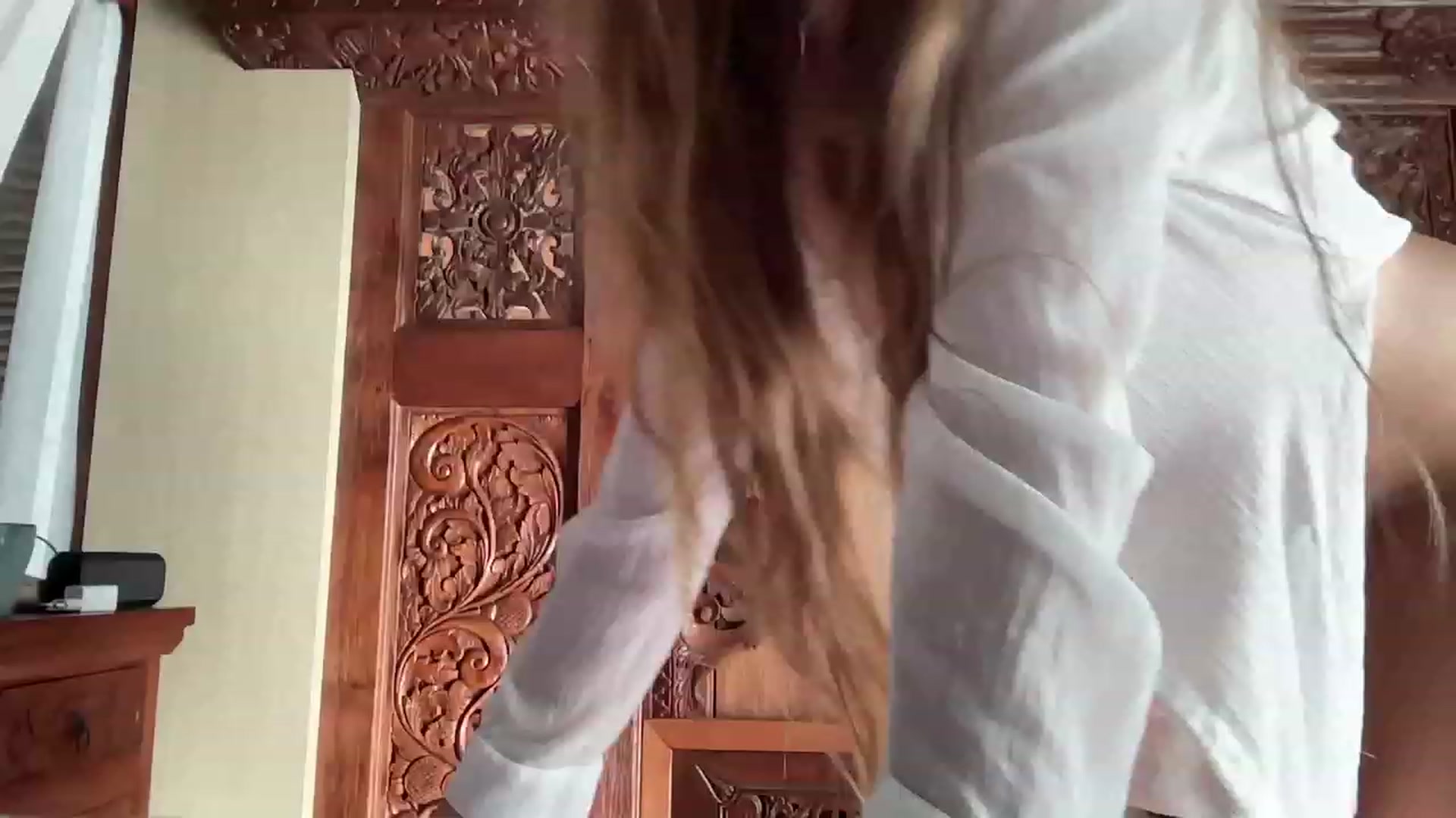 Gallery image thumbnail from HotUAJasNews's myfreecams stream on, 12/08/2022, 08:59 image 8 of 20