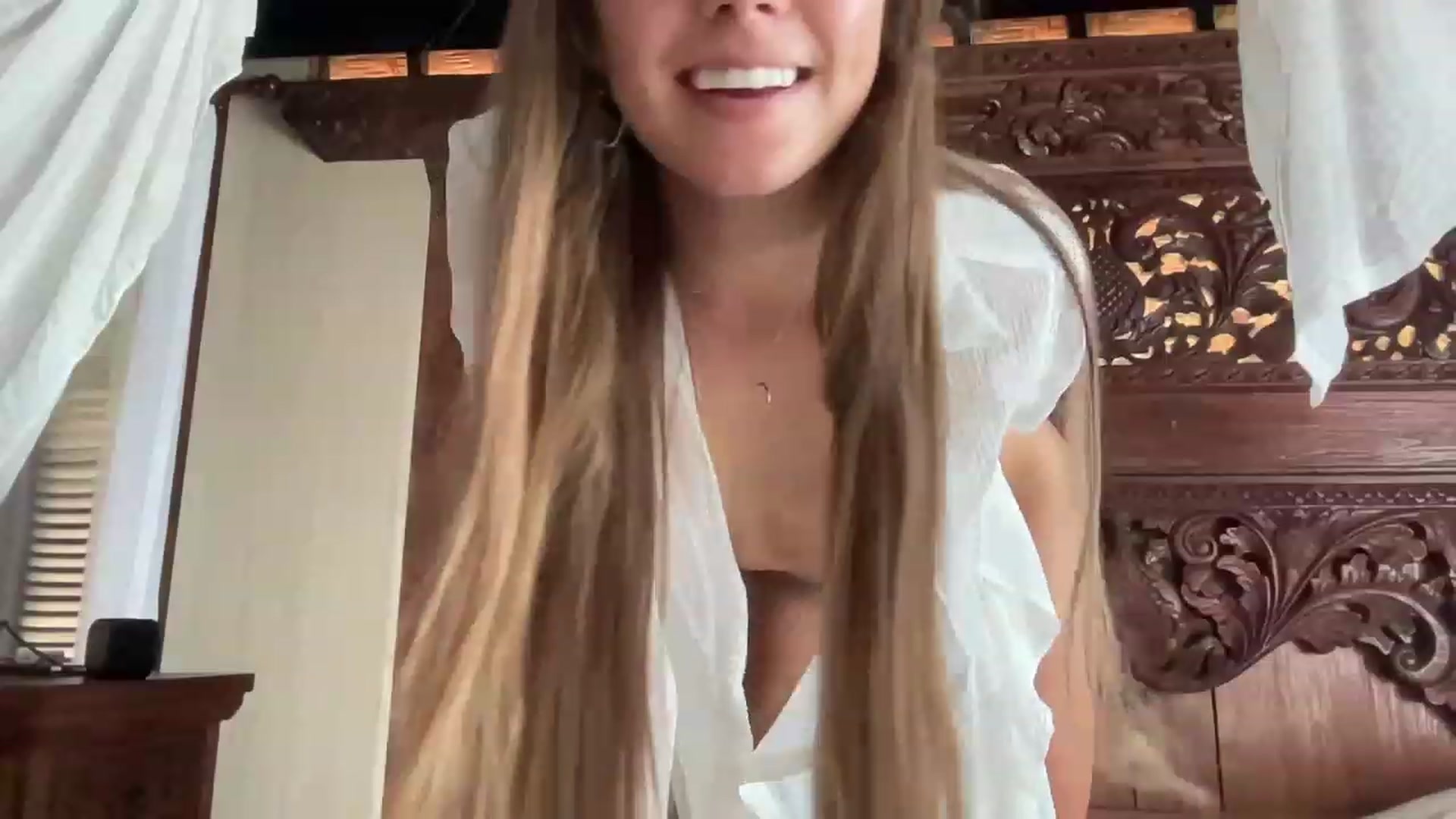 Gallery image thumbnail from HotUAJasNews's myfreecams stream on, 12/11/2022, 01:52 image 15 of 20