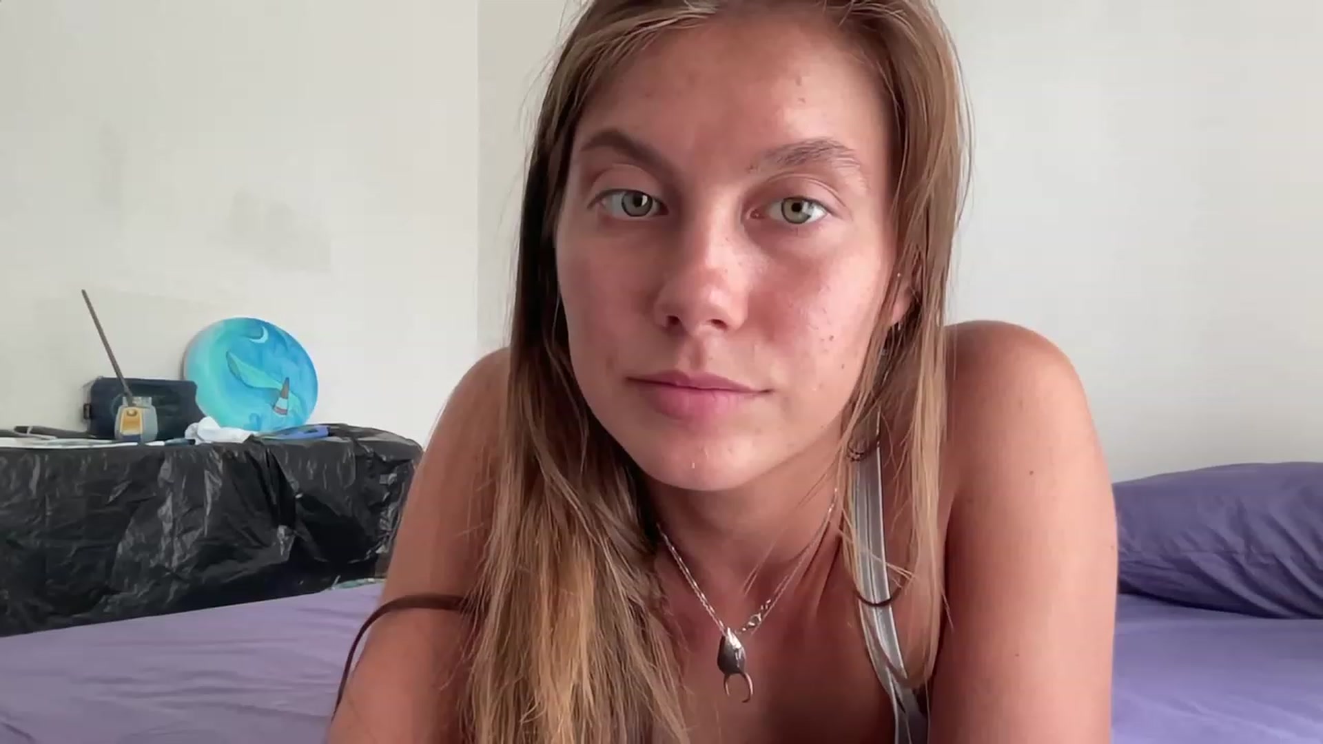 Gallery image thumbnail from HotUAJasNews's myfreecams stream on, 12/22/2022, 07:32 image 14 of 20
