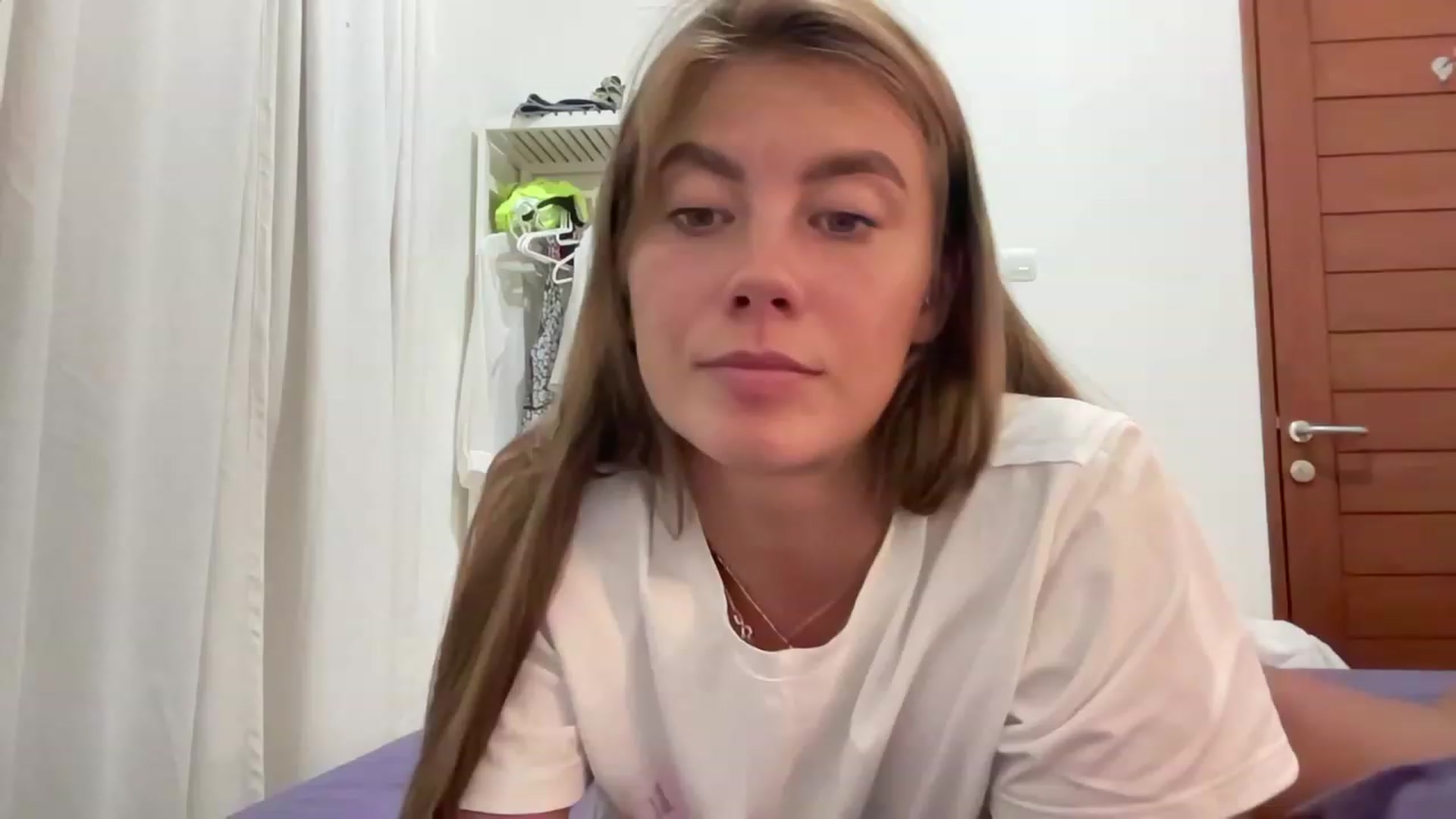 Gallery image thumbnail from HotUAJasNews's myfreecams stream on, 12/23/2022, 11:57 image 14 of 20