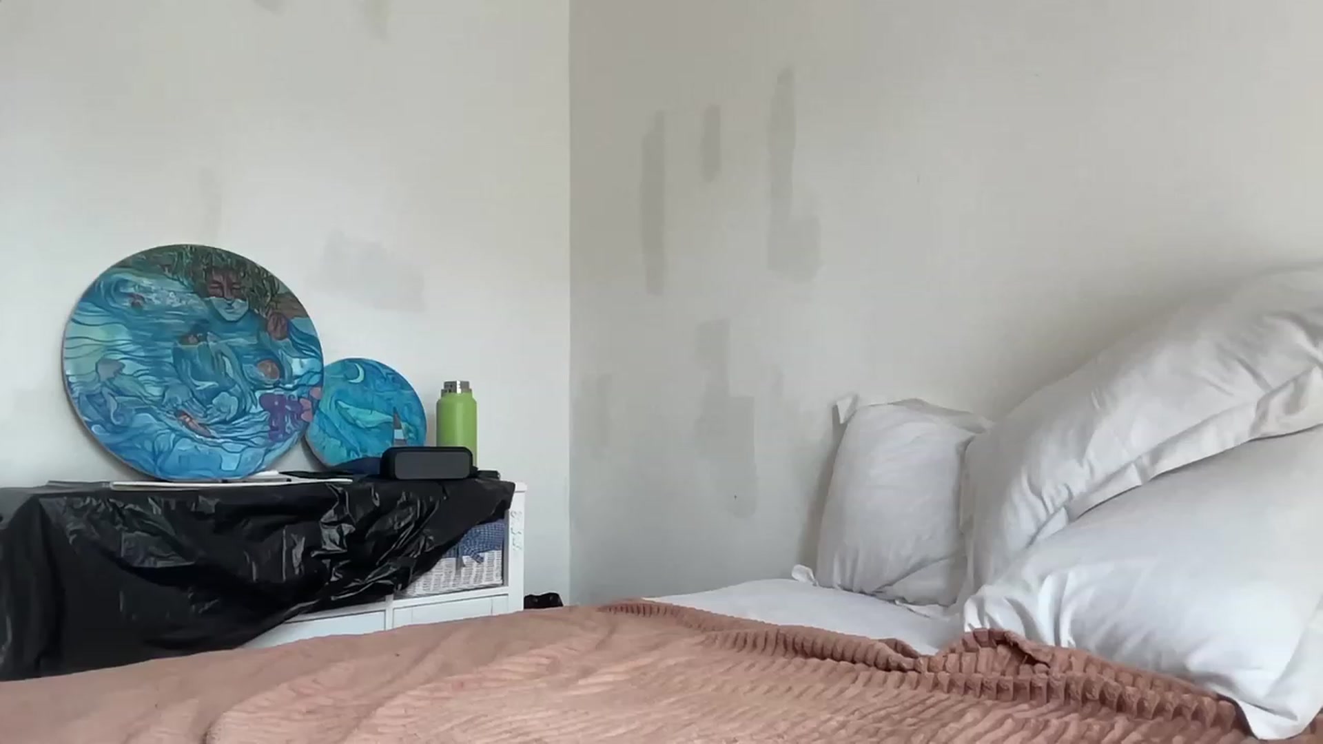 Gallery image thumbnail from HotUAJasNews's myfreecams stream on, 12/28/2022, 07:10 image 19 of 20
