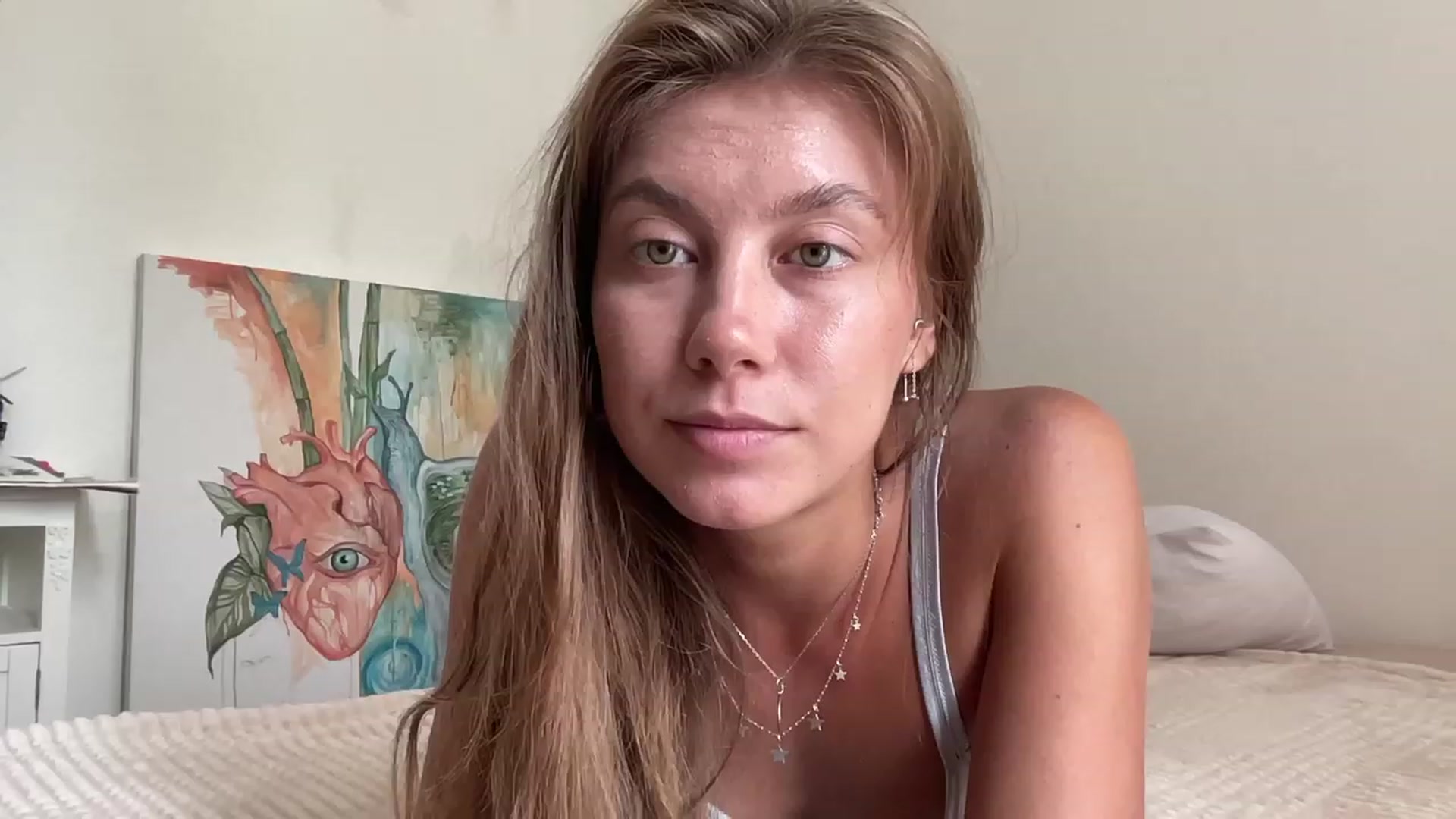 Gallery image thumbnail from HotUAJasNews's myfreecams stream on, 01/07/2023, 04:13 image 11 of 20